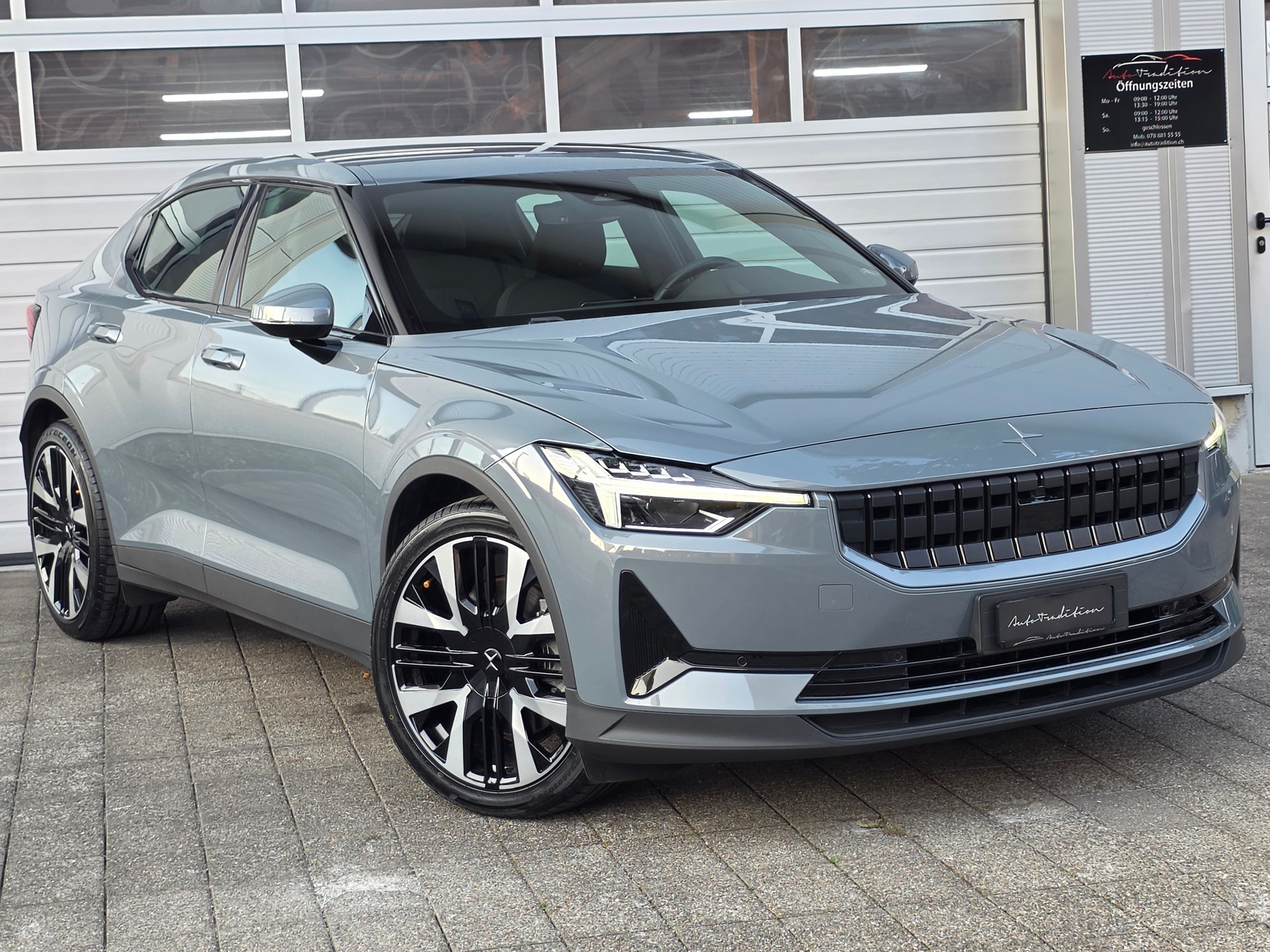 POLESTAR Polestar 2 Long Range Dual 78 kWh MY23 * PERFORMANCE FELGEN - BATT.-ZERTIFIKAT - PLUS PAKET- HARMAN KARDON -GARANTIE BIS 05.2030-image-0