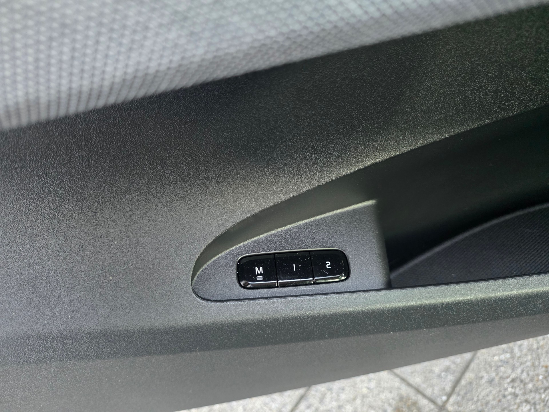 POLESTAR Polestar 2 Long Range Dual 78 kWh MY23 * PERFORMANCE FELGEN - BATT.-ZERTIFIKAT - PLUS PAKET- HARMAN KARDON -GARANTIE BIS 05.2030-image-10