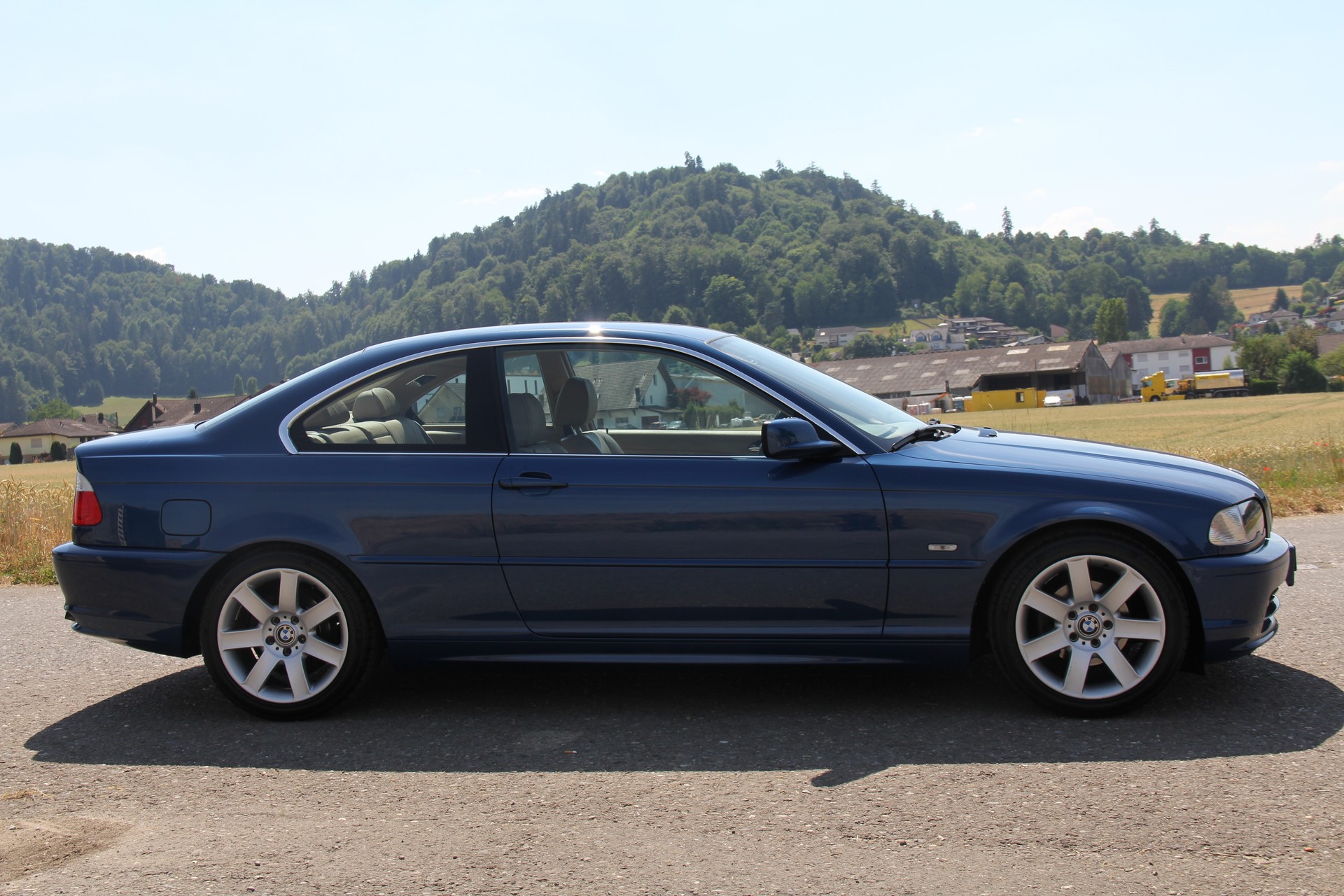 BMW 320Ci Coupé-image-4