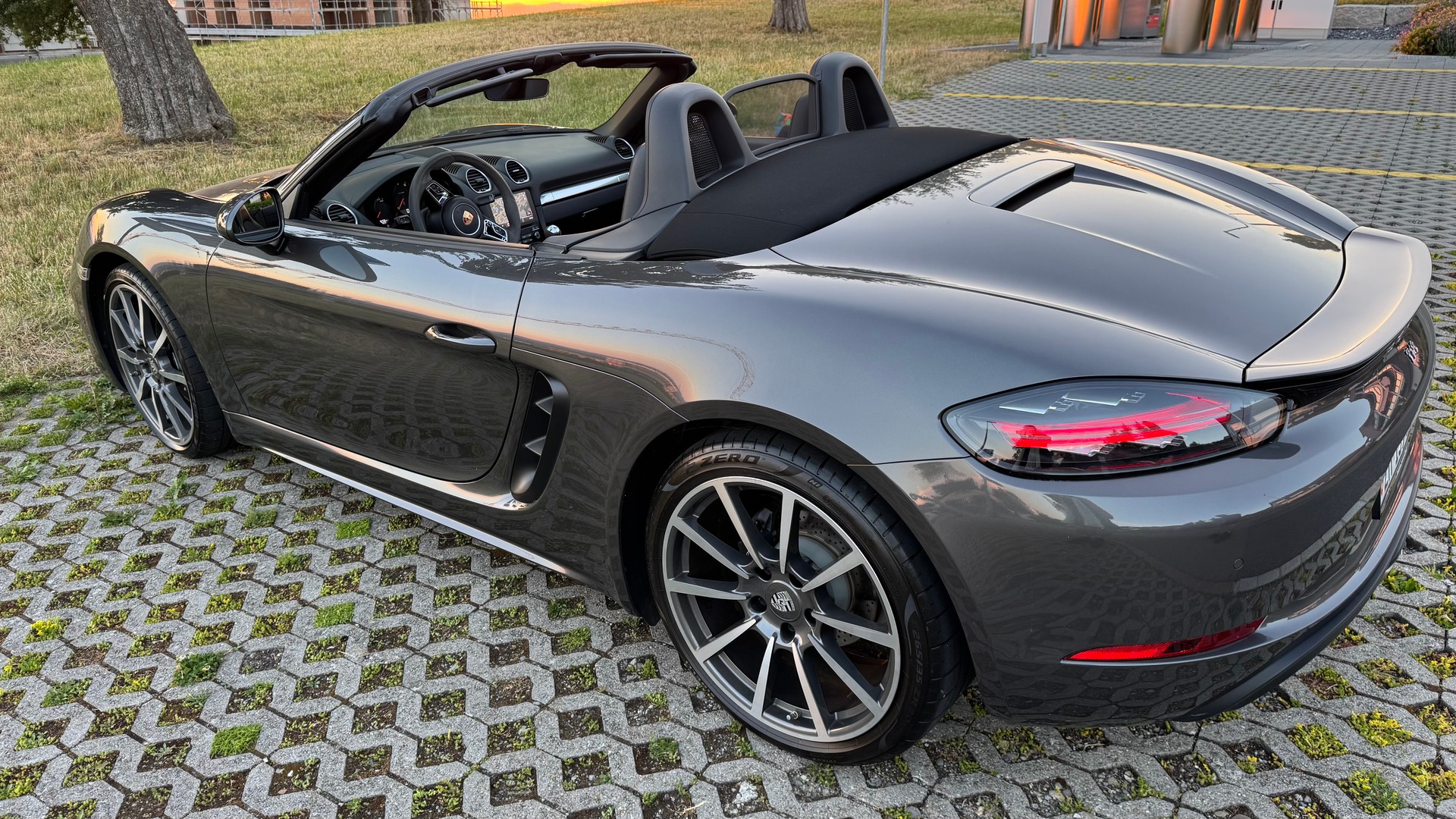 PORSCHE 2.0-image-2
