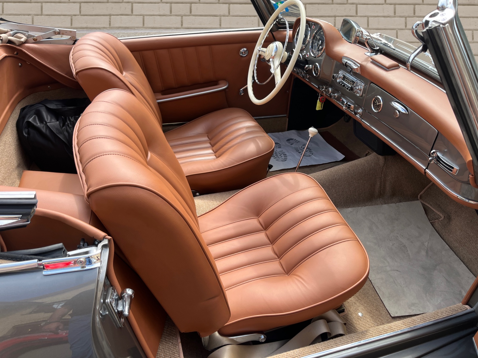 MERCEDES-BENZ 190 SL-image-10