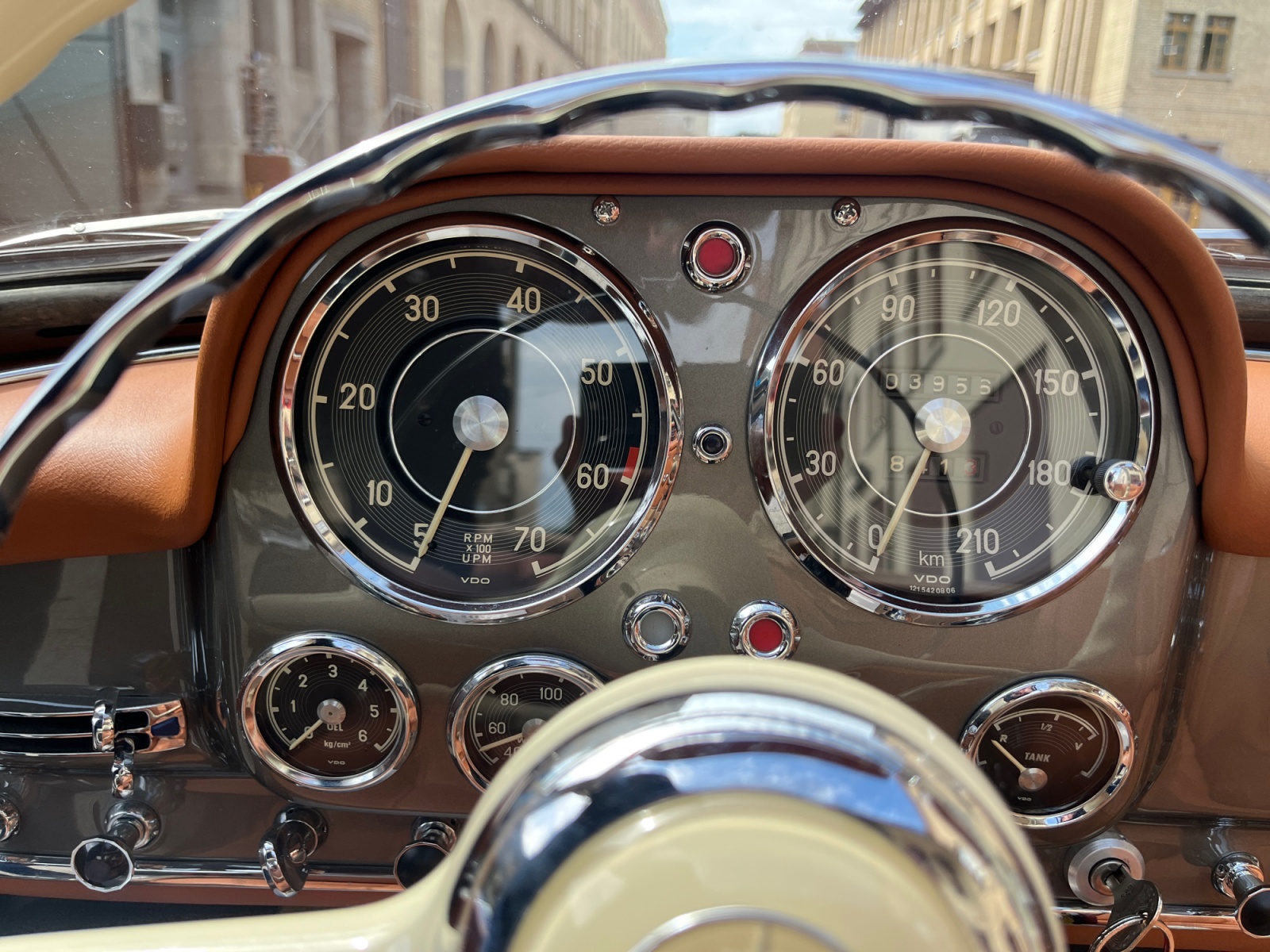 MERCEDES-BENZ 190 SL-image-8