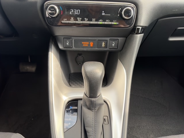 TOYOTA Yaris 1.5 Trend e-CVT-image-12