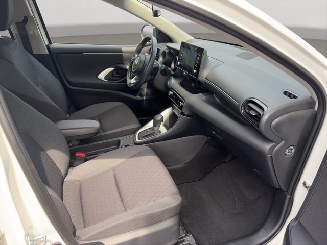 TOYOTA Yaris 1.5 Trend e-CVT-image-9