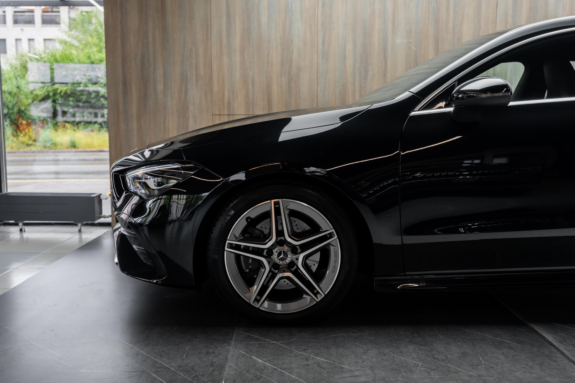MERCEDES-BENZ CLA Shooting Brake 200 d AMG Line 8G-DCT-image-30