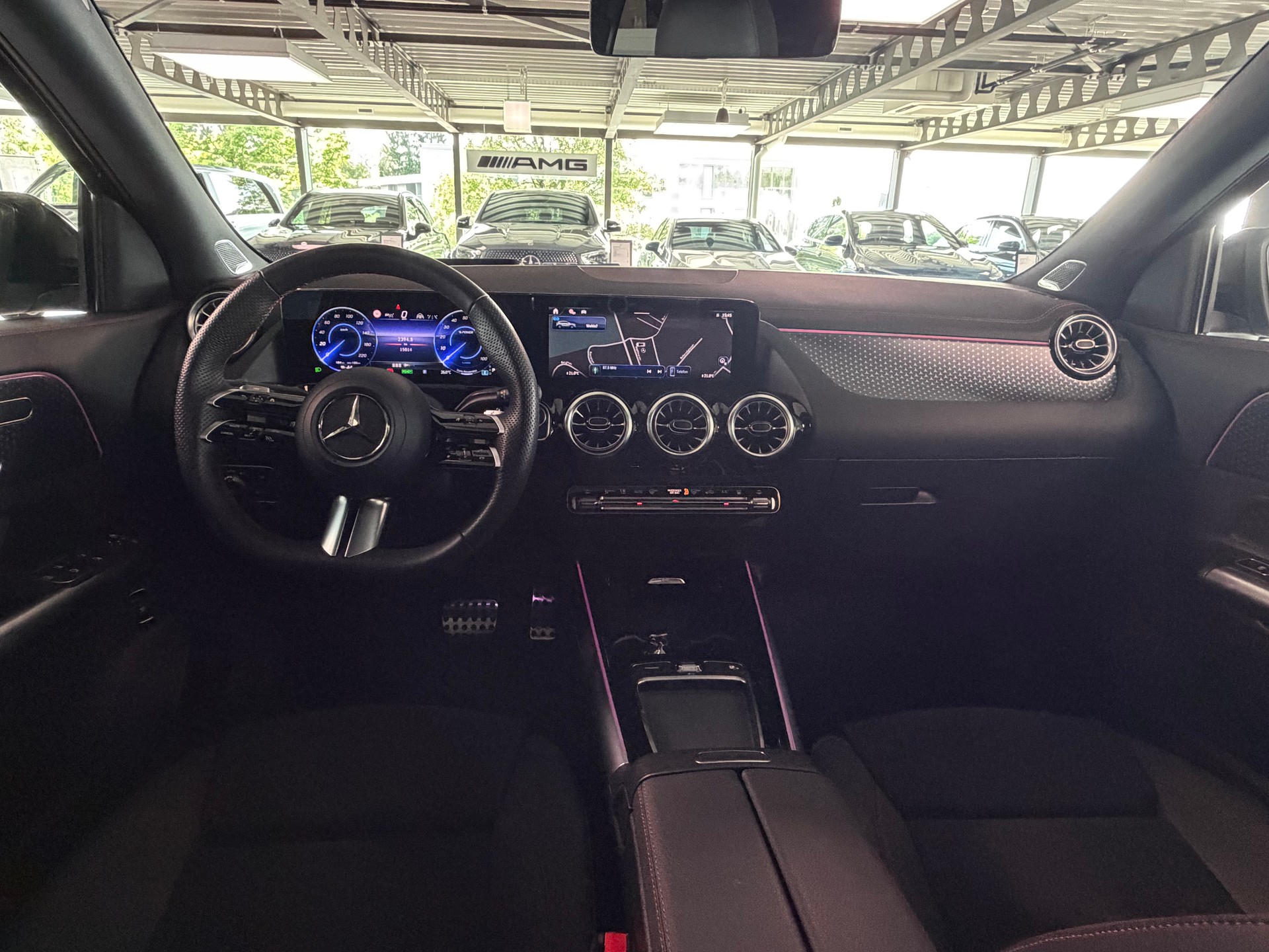 MERCEDES-BENZ EQA 350 4MATIC "Excellence Edition"-image-5