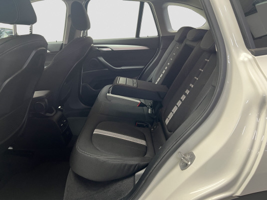 BMW X1 xDrive 25e-image-9