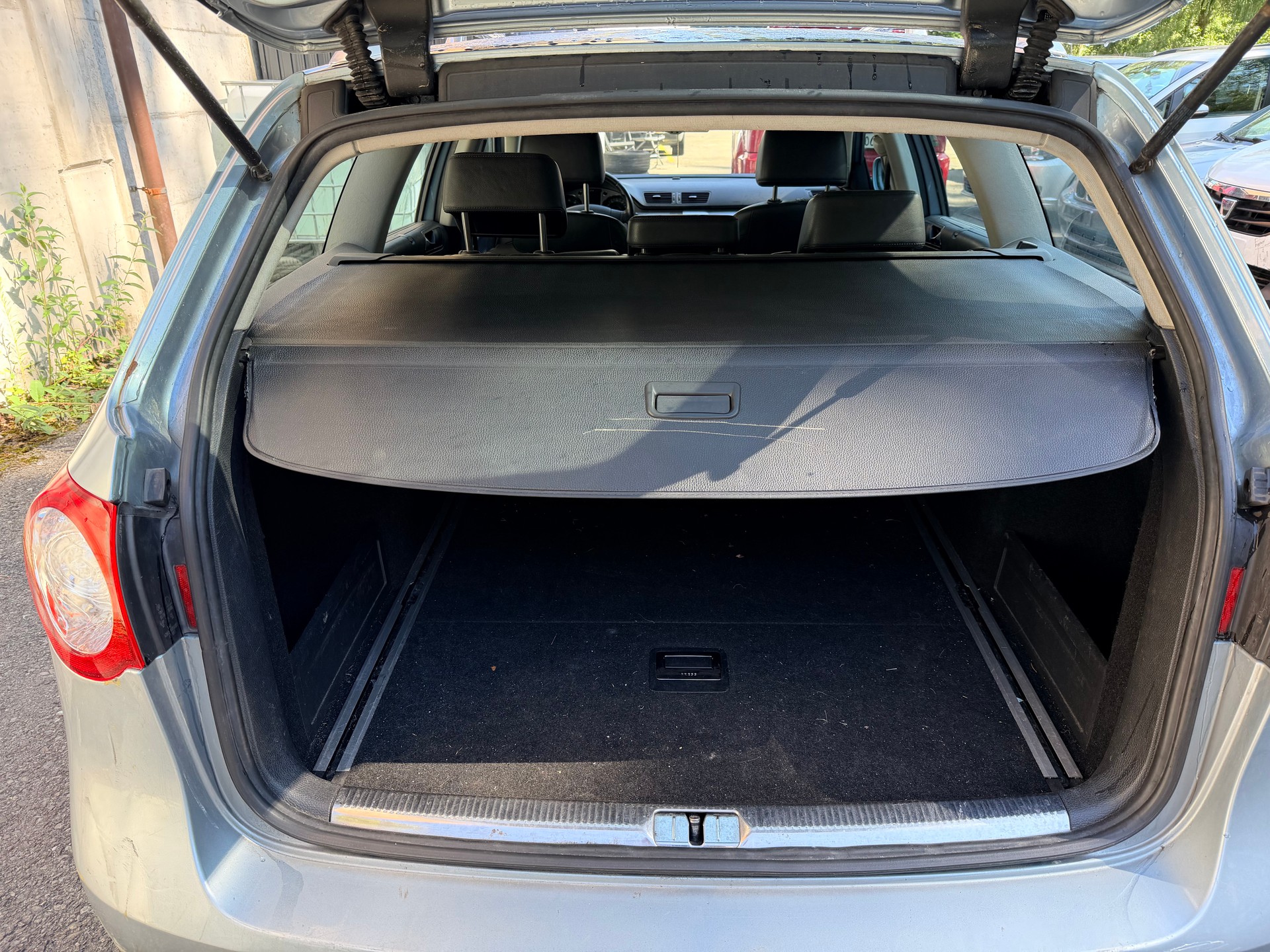 VW Passat Variant 2.0 FSI Comfortline-image-3