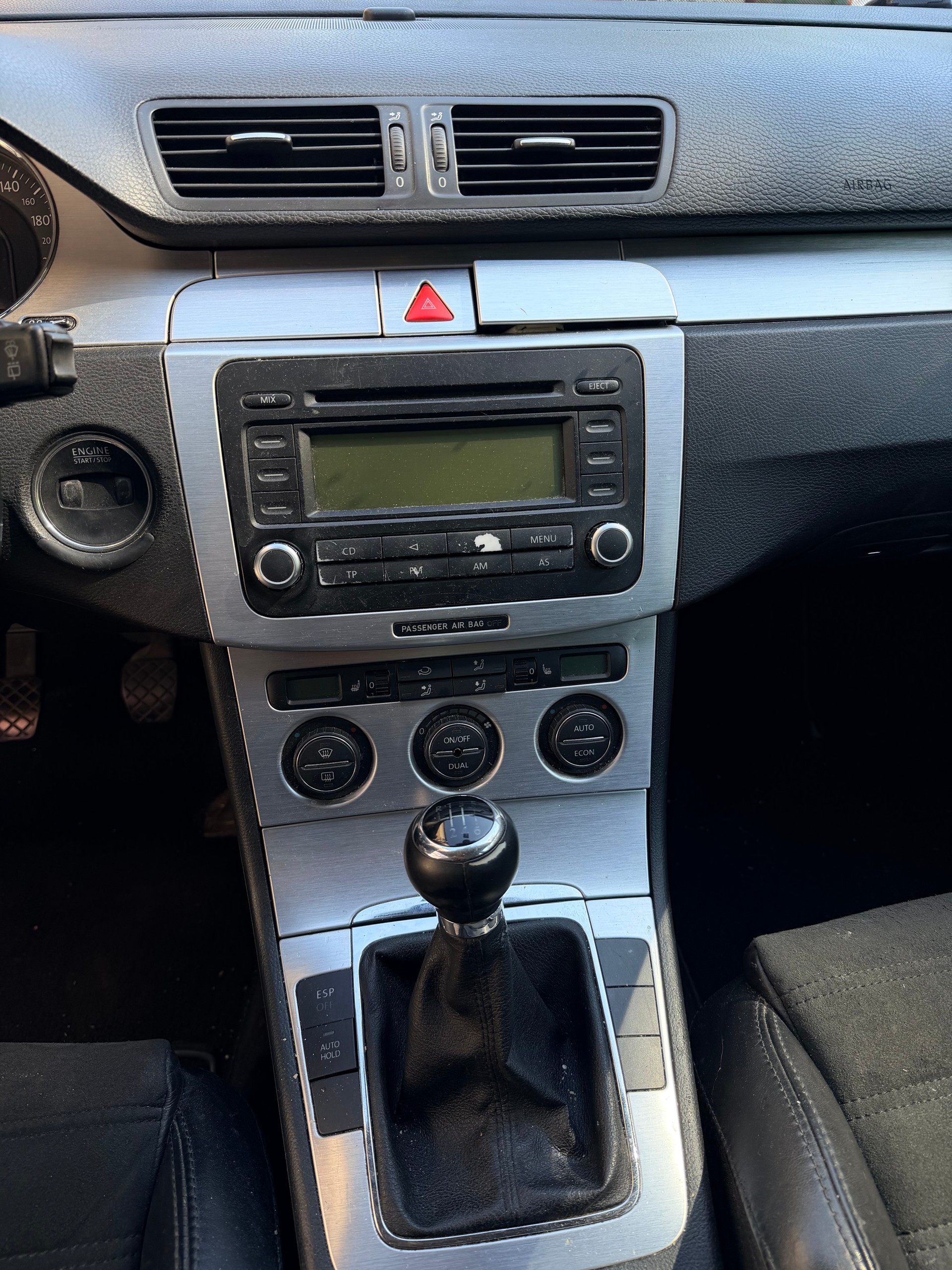 VW Passat Variant 2.0 FSI Comfortline-image-6