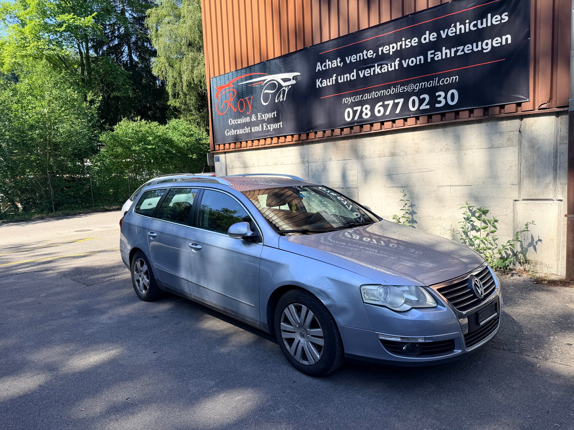 VW Passat Variant 2.0 FSI Comfortline-image-0
