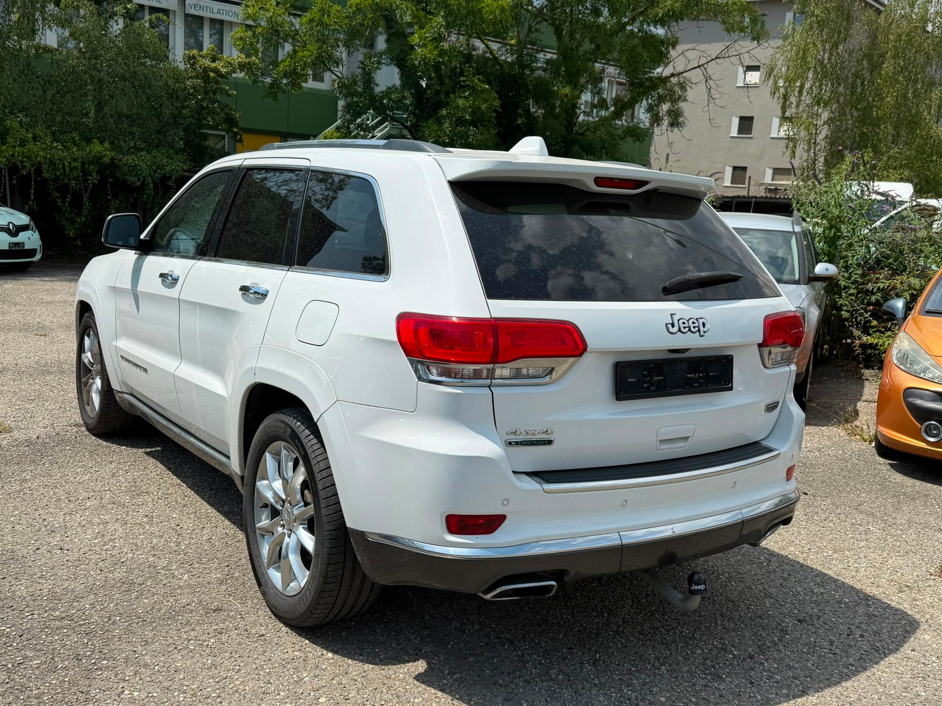 JEEP Grand Cherokee 3.0 CRD Summit Automatic-image-3