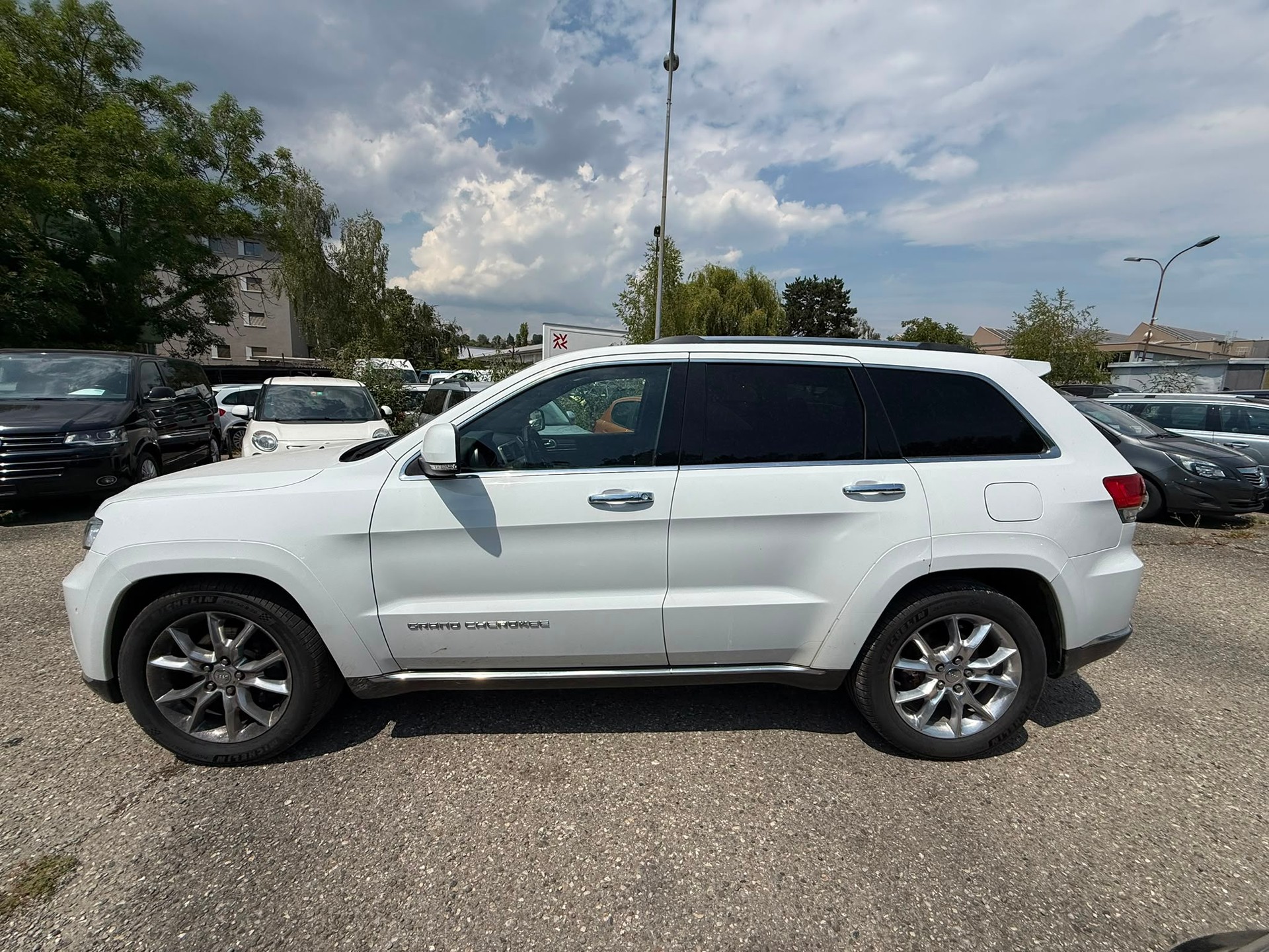 JEEP Grand Cherokee 3.0 CRD Summit Automatic-image-6