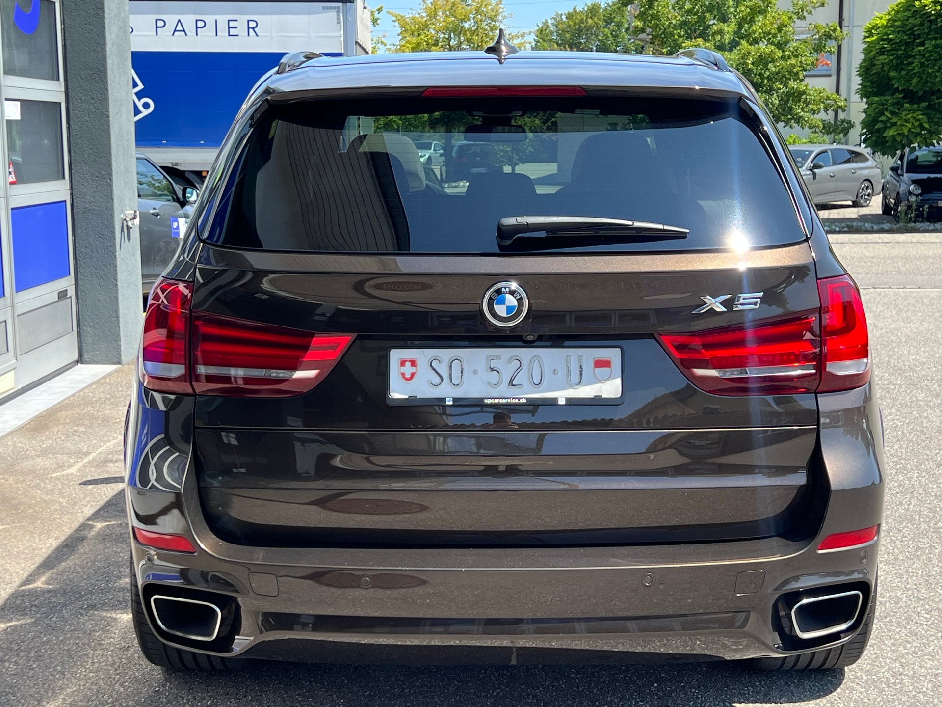 BMW X5 30d xDrive SAG * M Paket * 1. Hand * AHK 3.5T *-image-5