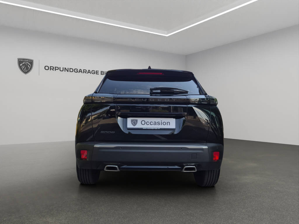 PEUGEOT 2008 1.2 PureTech 130 Allure-image-3