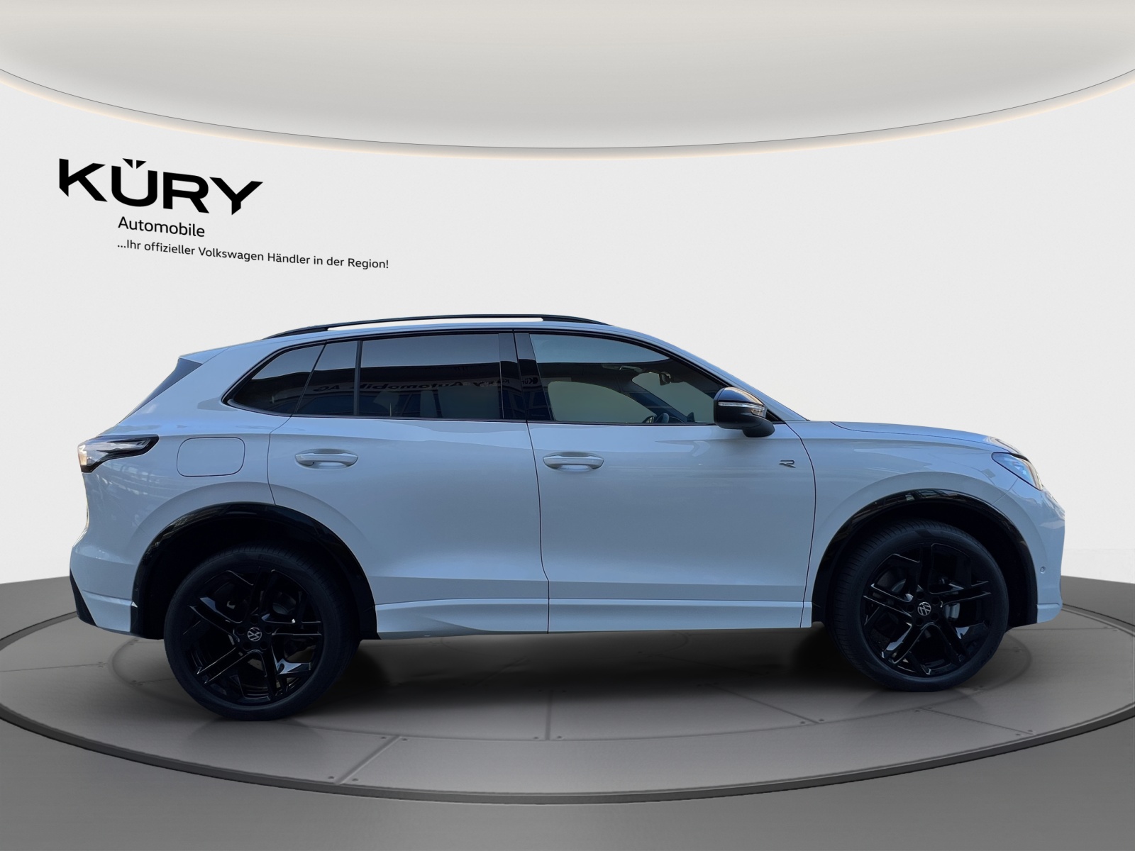 VW Tiguan 2.0 TSI DSG R-Line 4Motion-showroom-element-3