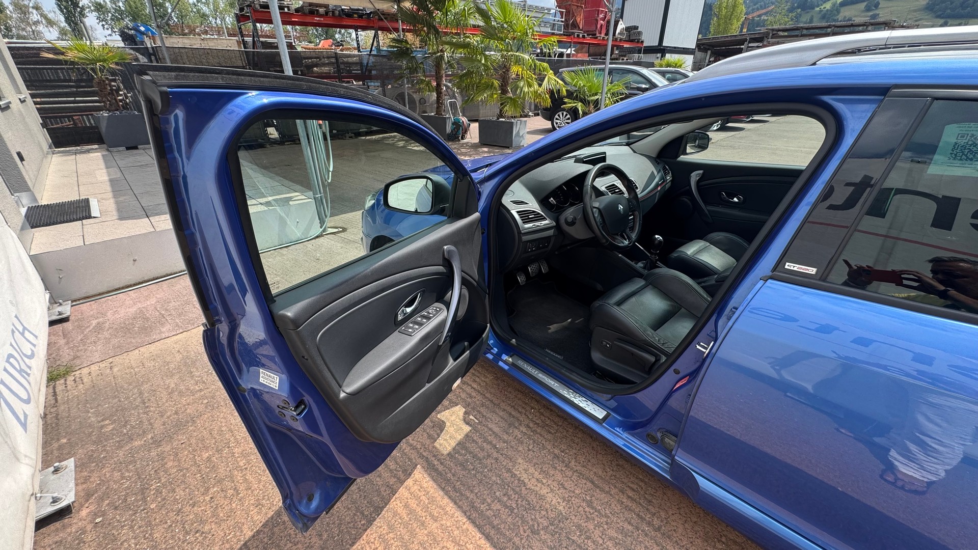 RENAULT Mégane Grandtour 2.0 16V Turbo GT-image-18