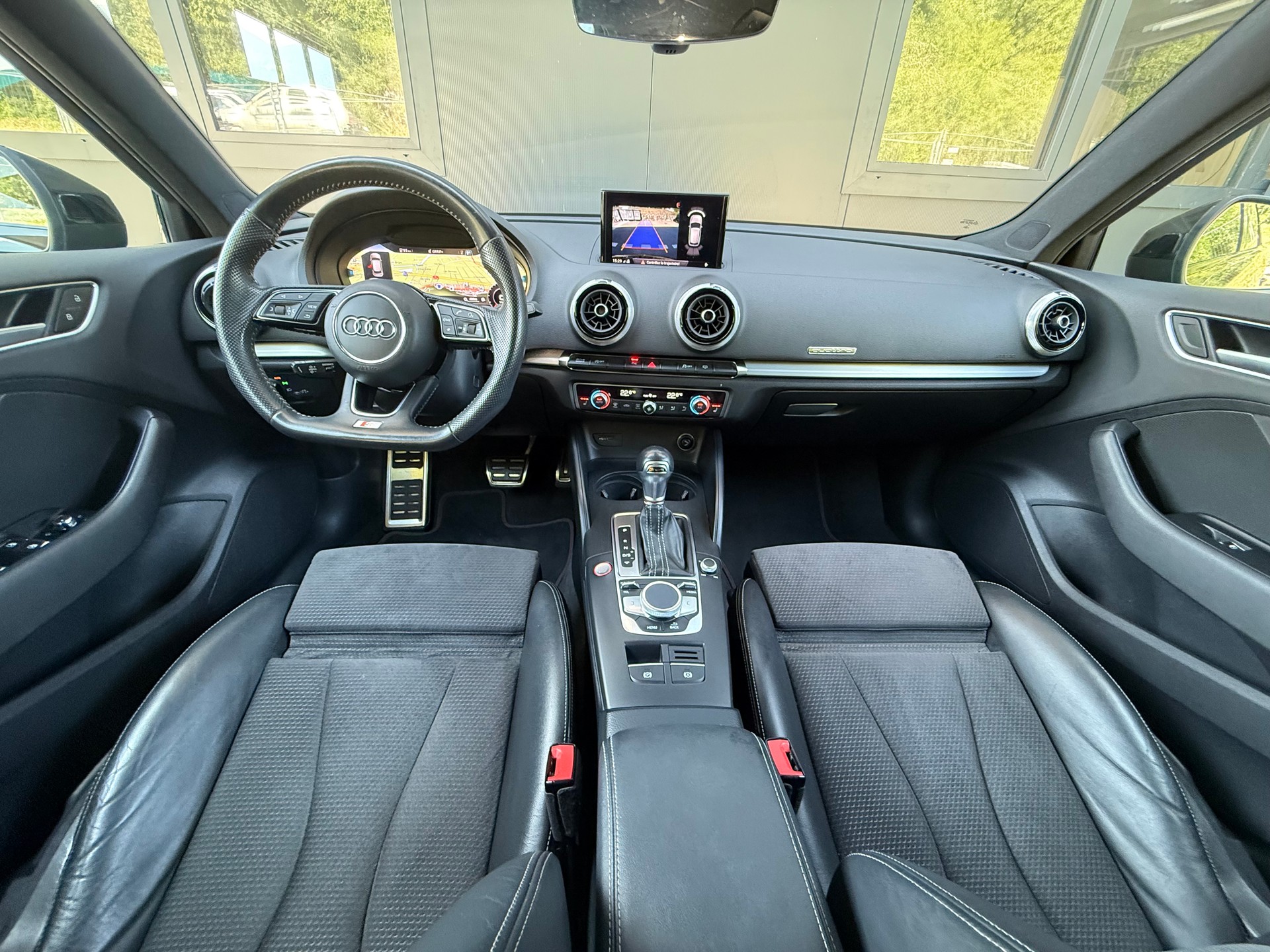AUDI S3 Sportback 2.0 TFSI quattro S-tronic-image-16