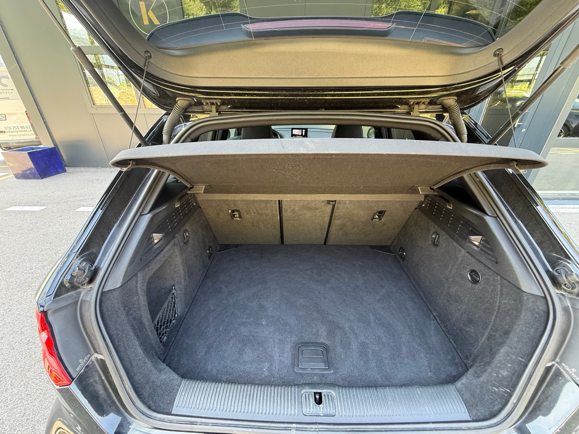AUDI S3 Sportback 2.0 TFSI quattro S-tronic-image-18