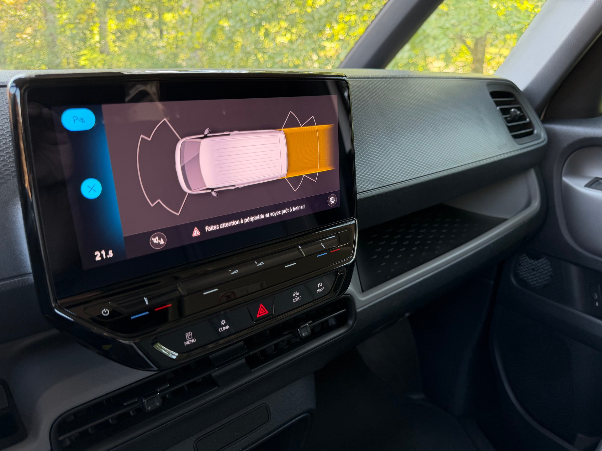 VW ID. Buzz Cargo-image-21