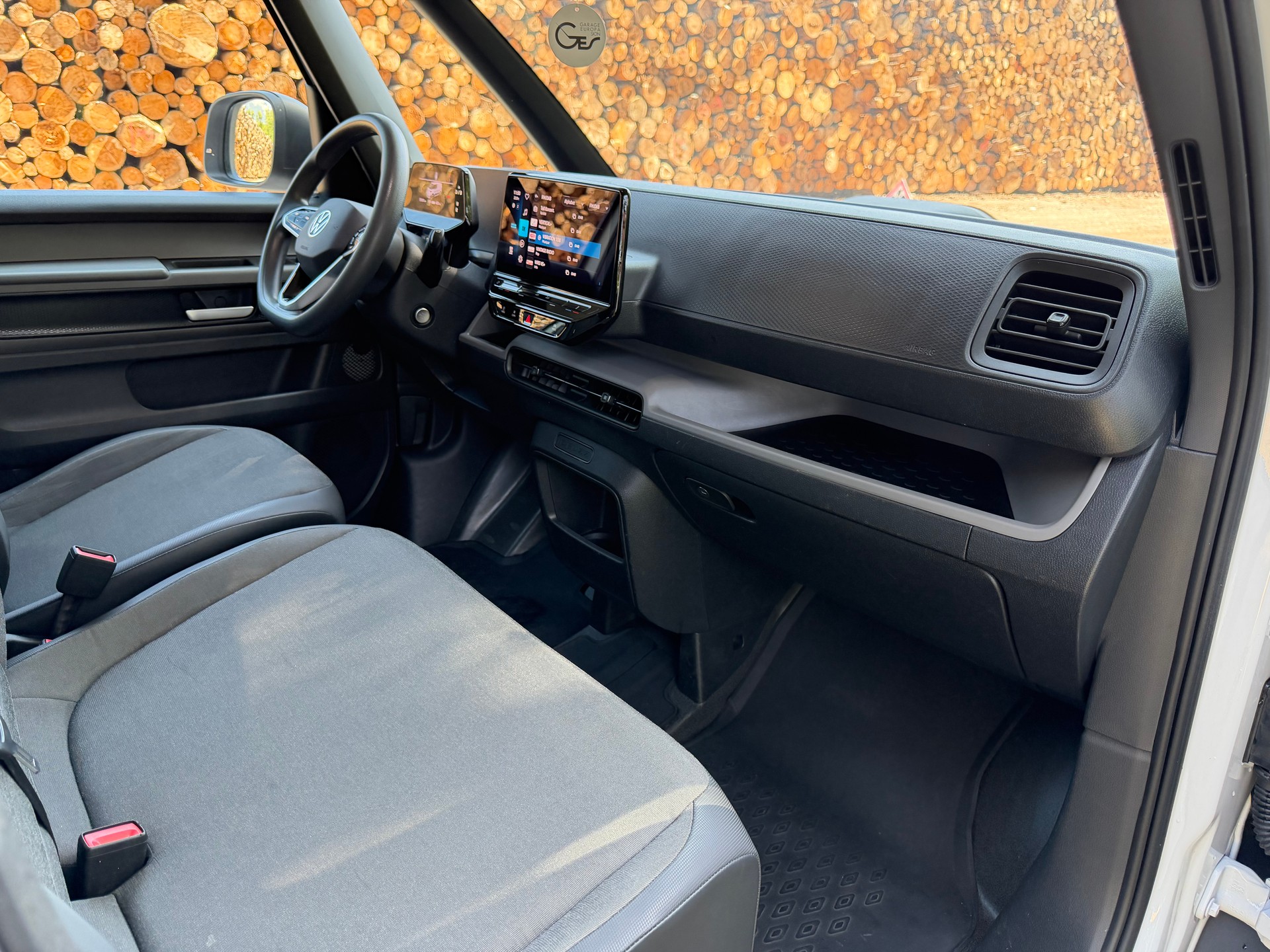 VW ID. Buzz Cargo-image-15