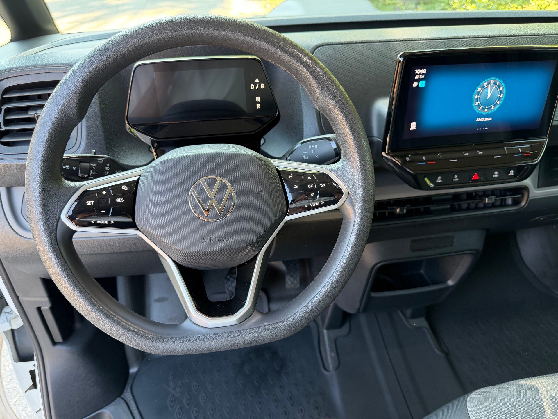 VW ID. Buzz Cargo-image-16