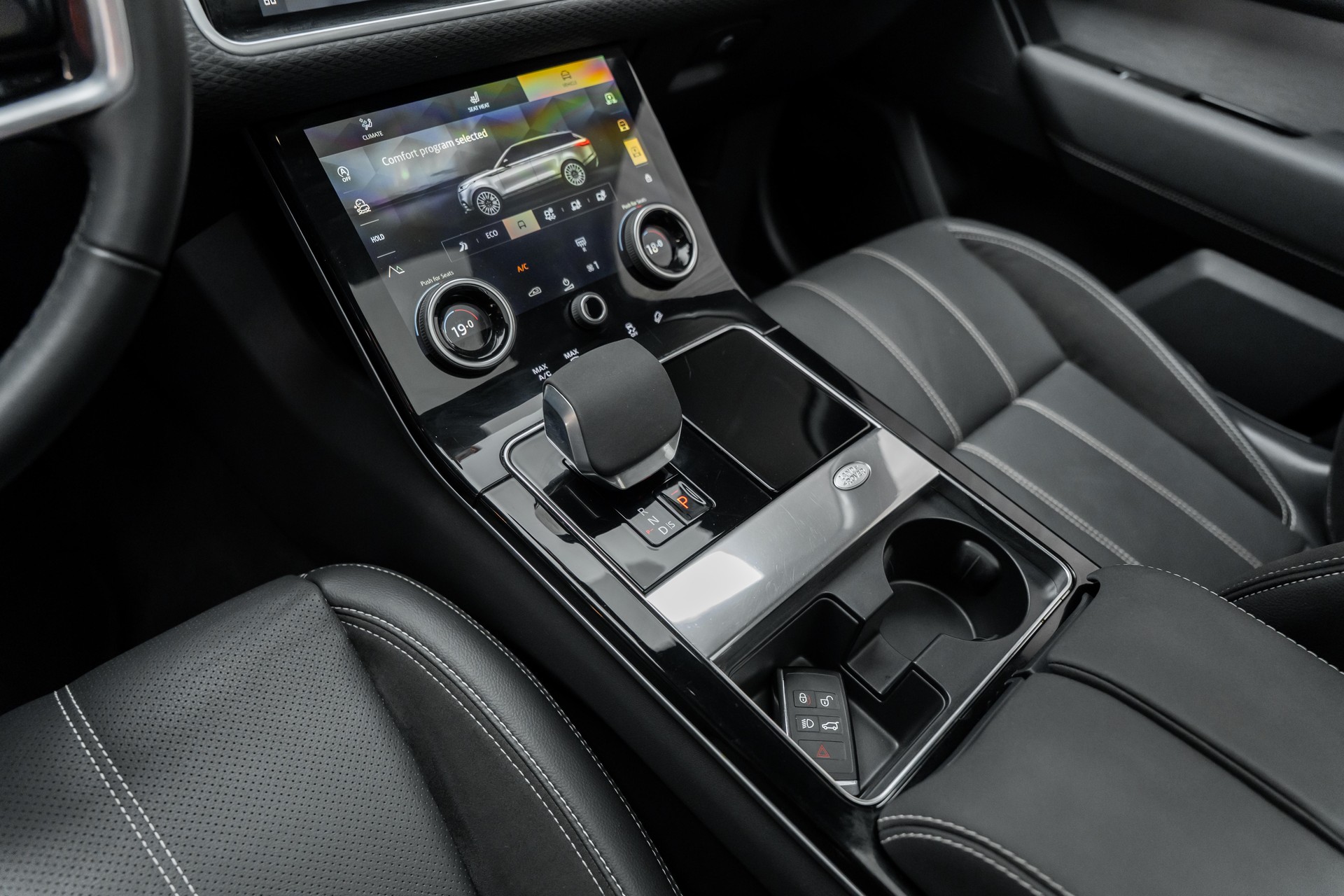 LAND ROVER Range Rover Velar R-Dynamic P 250 HSE Automatic-image-15