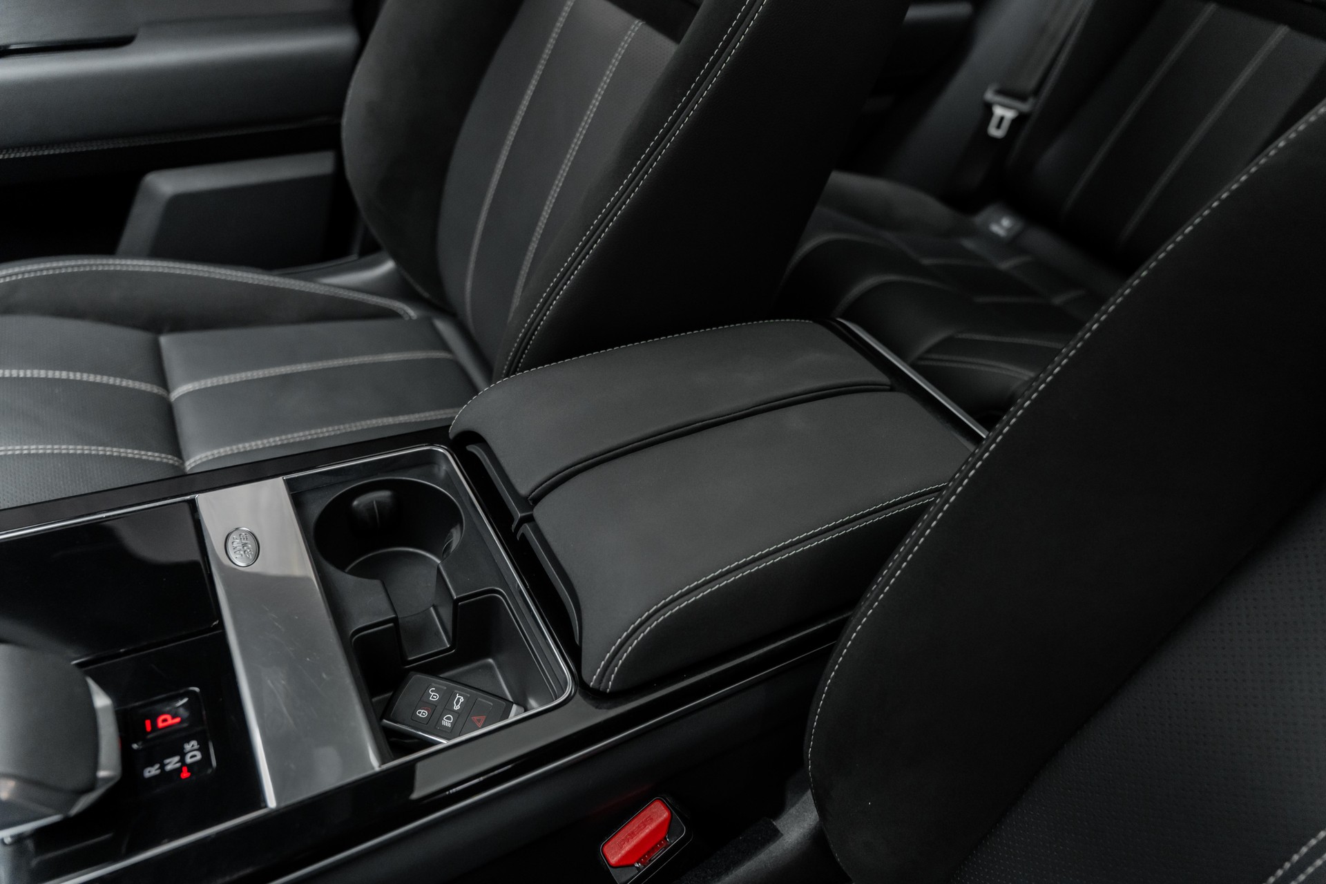 LAND ROVER Range Rover Velar R-Dynamic P 250 HSE Automatic-image-16