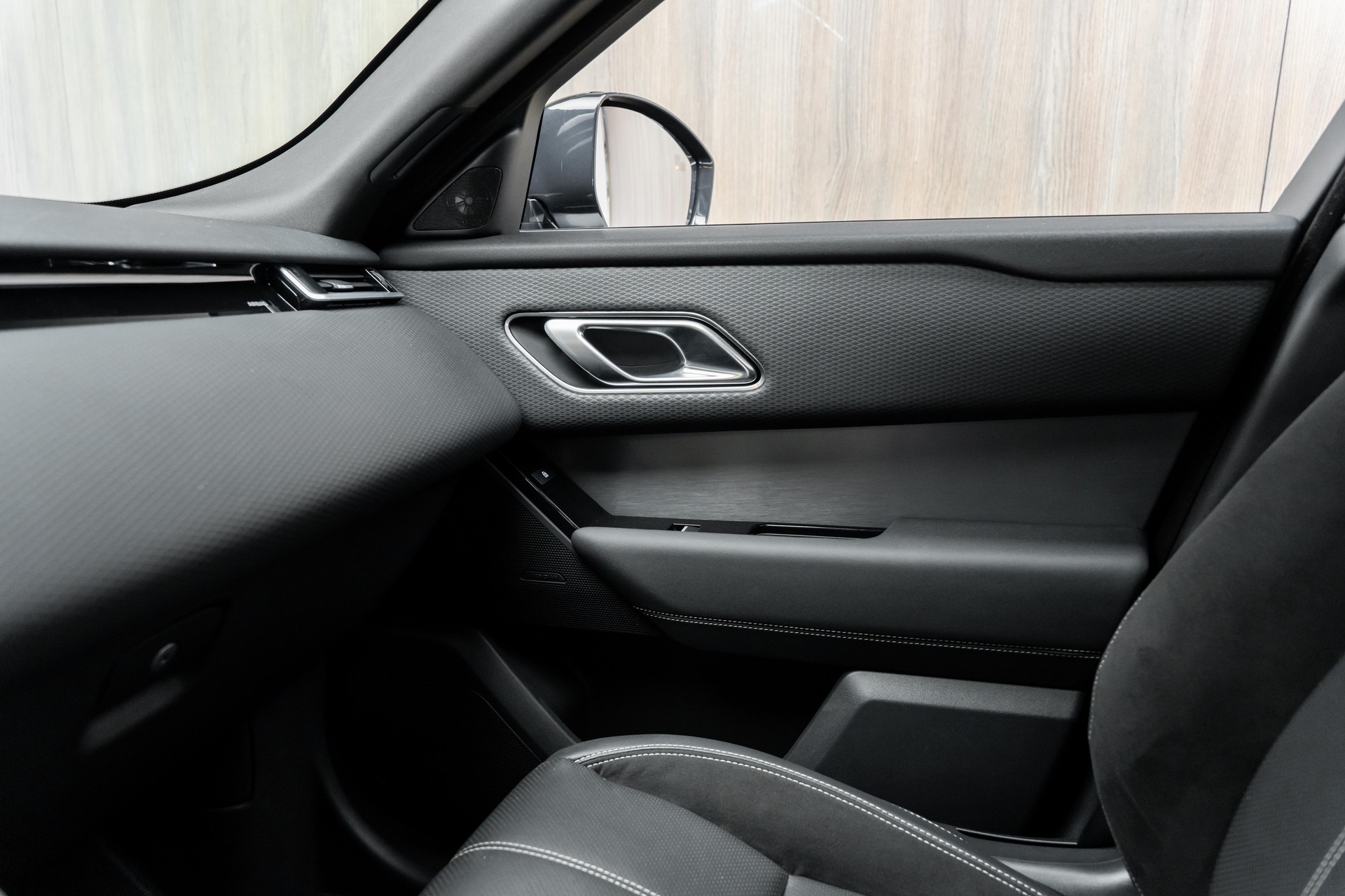 LAND ROVER Range Rover Velar R-Dynamic P 250 HSE Automatic-image-18