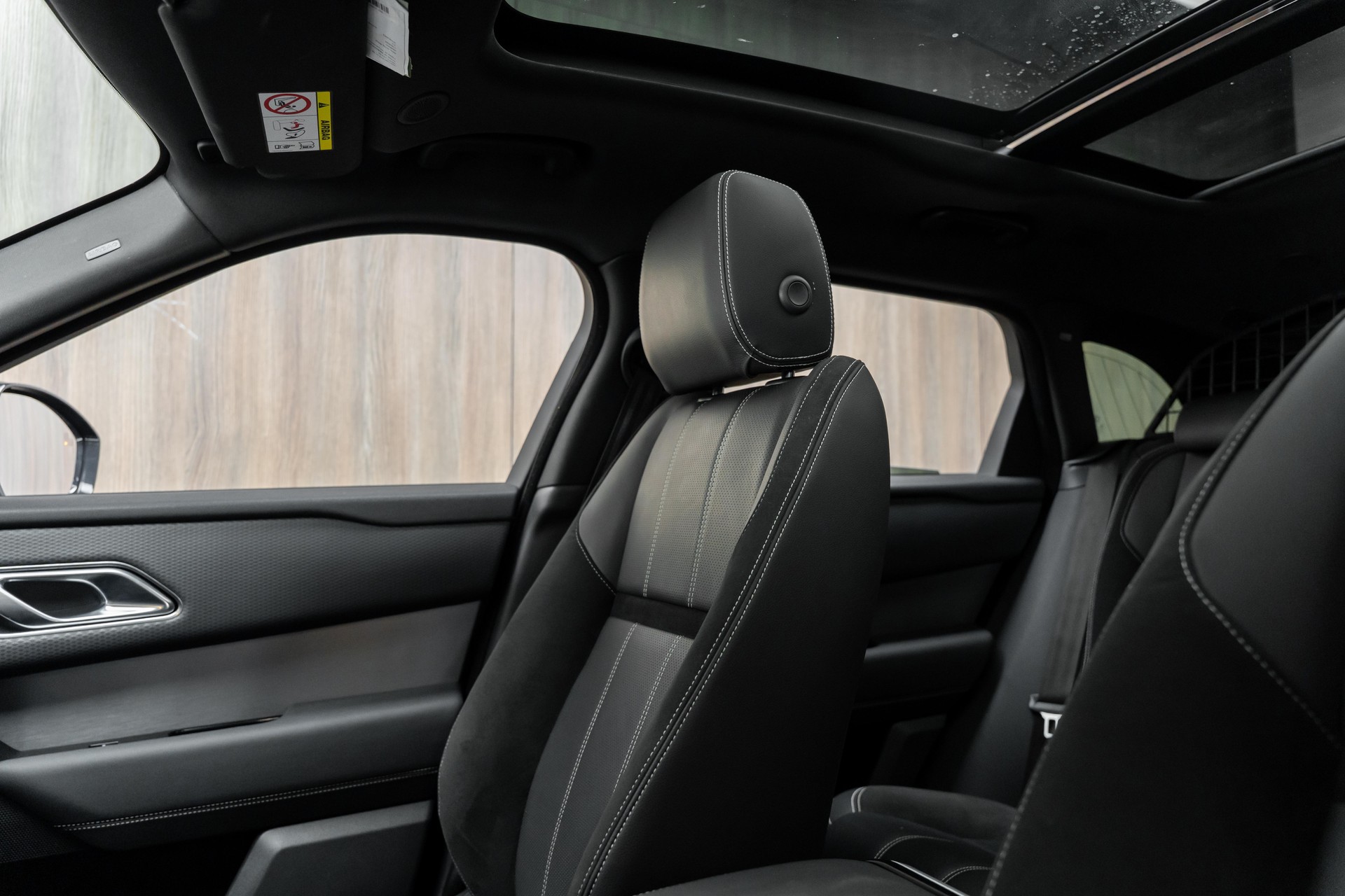 LAND ROVER Range Rover Velar R-Dynamic P 250 HSE Automatic-image-6