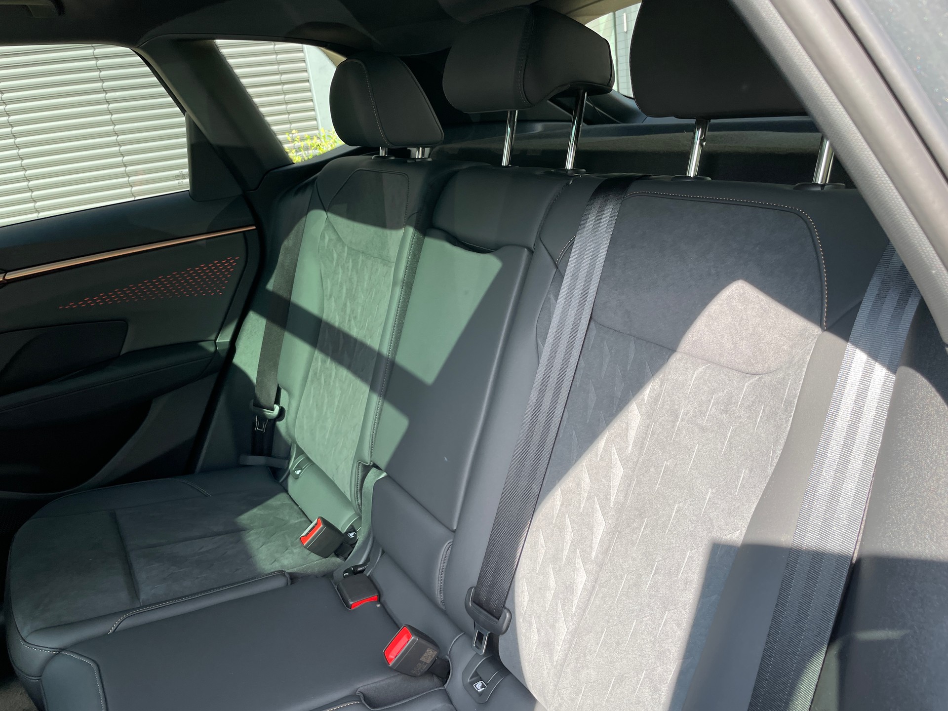 CUPRA Terramar 2.0 TSI DSG 4Drive VZ, AHK, Standheizung, Panoramadach usw-image-16