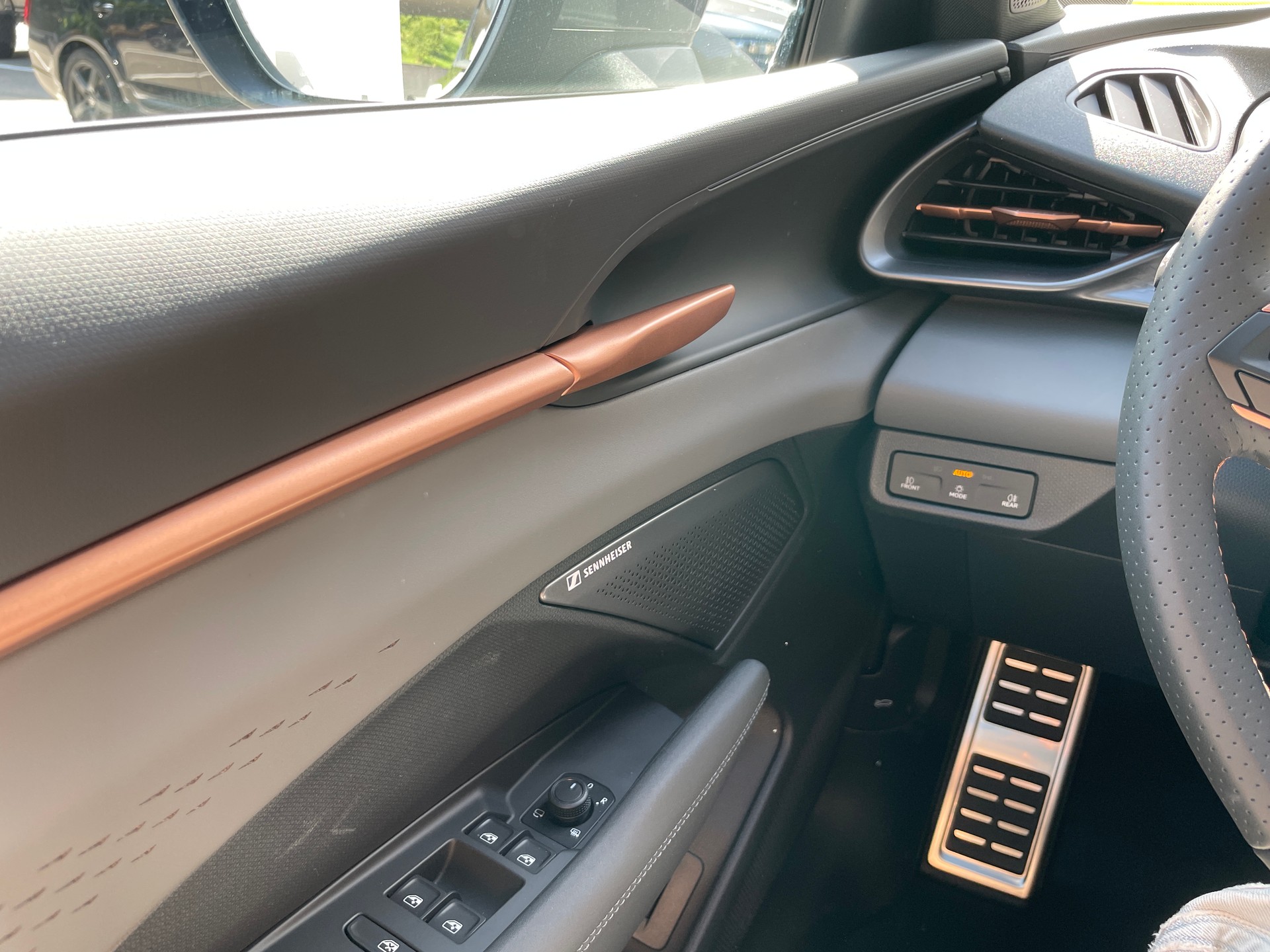 CUPRA Terramar 2.0 TSI DSG 4Drive VZ, AHK, Standheizung, Panoramadach usw-image-23