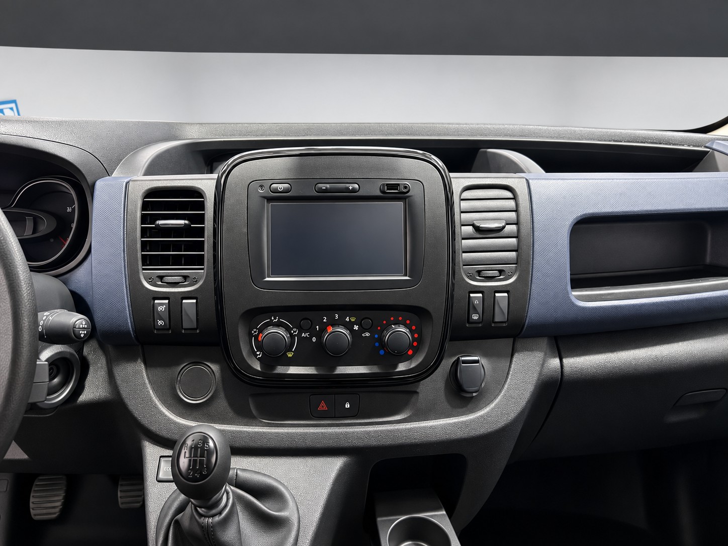 OPEL Vivaro 1.6 CDTI ecoFLEX 2.7t L1H1-image-12