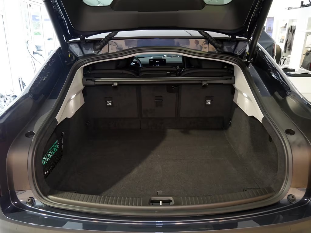 VOLVO ES90 Single 88 kWh Plus-image-4