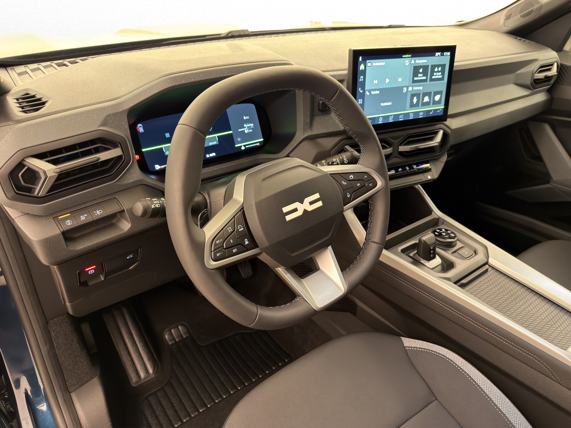 DACIA Bigster 1.2 Hybrid Journey 4WD-image-13