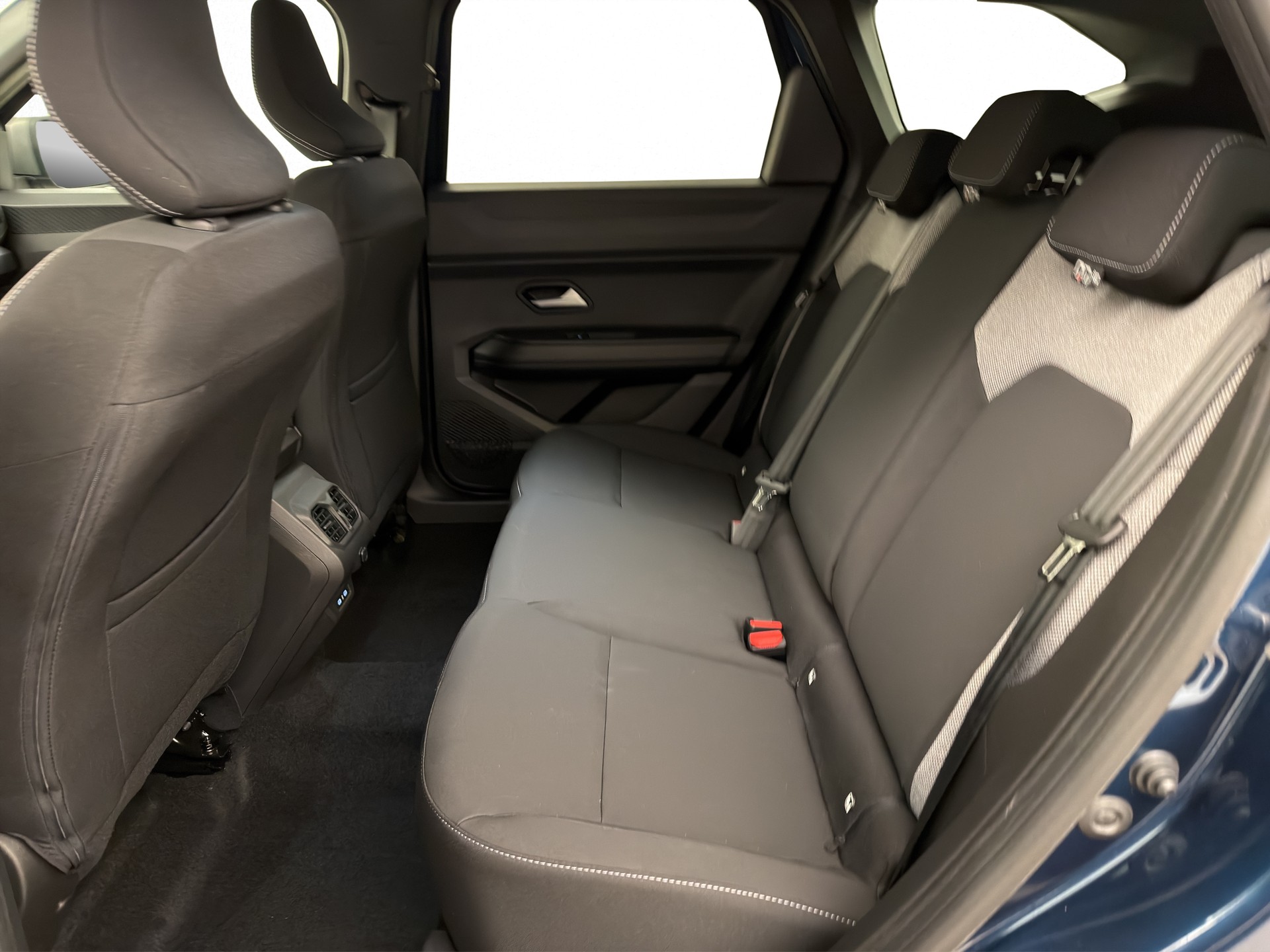 DACIA Bigster 1.2 Hybrid Journey 4WD-image-11