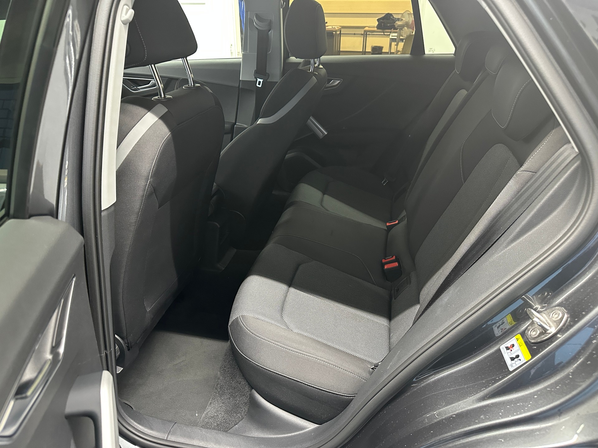 AUDI Q2 35 TFSI S line S-tronic-image-8