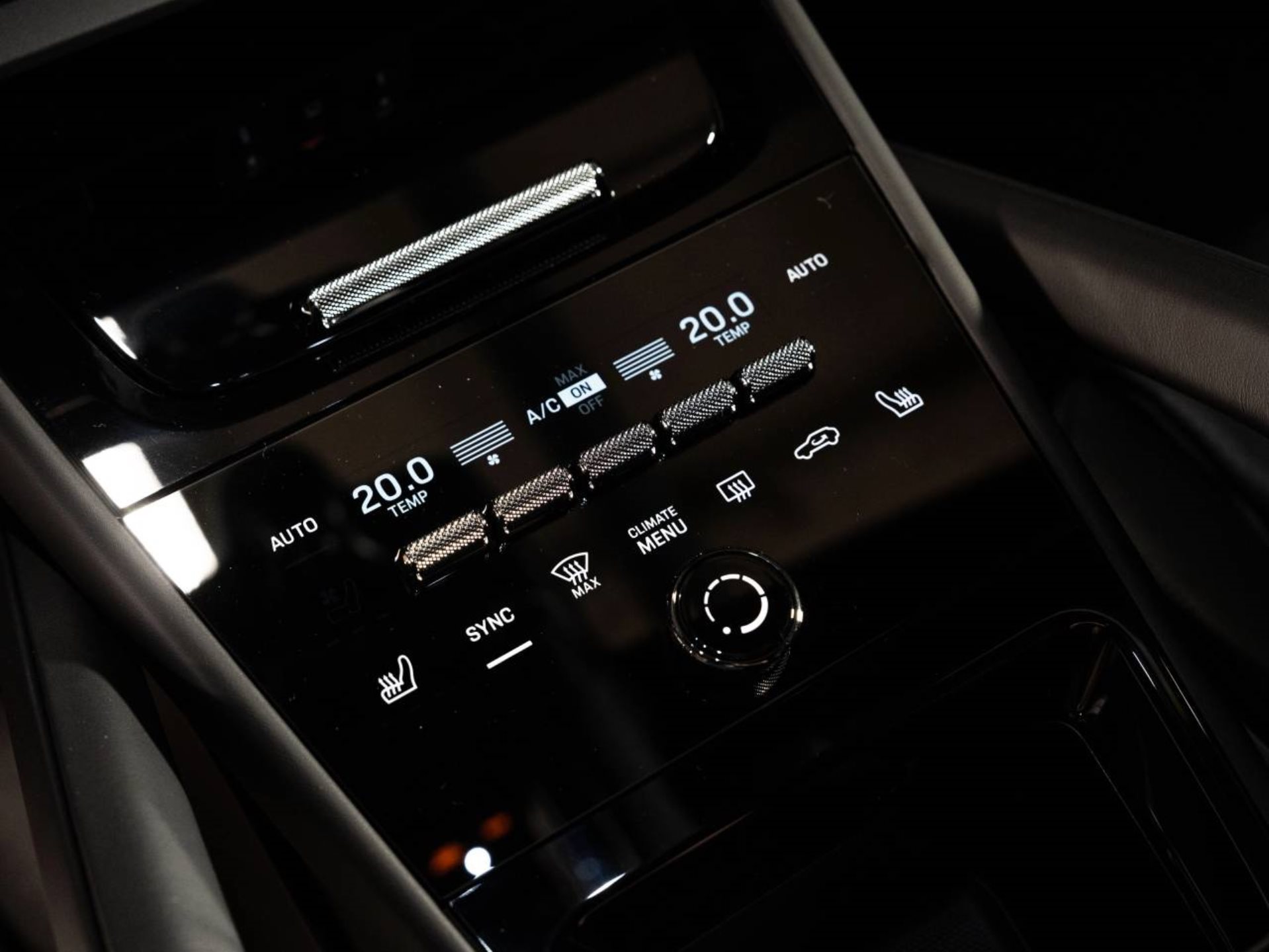 PORSCHE Cayenne Black Edition-image-13