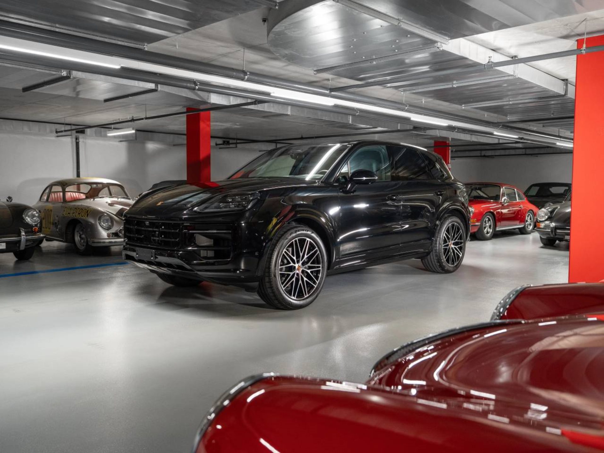 PORSCHE Cayenne Black Edition-image-0