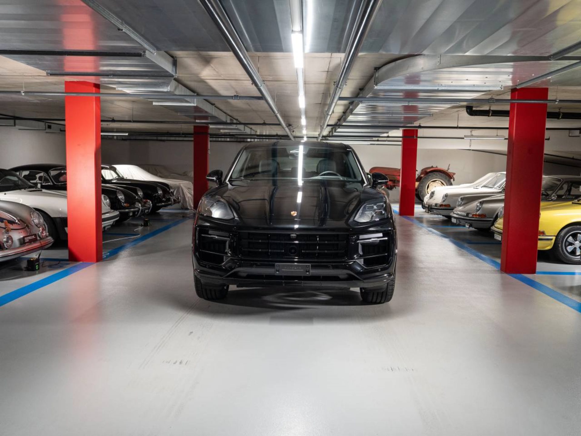 PORSCHE Cayenne Black Edition-image-1