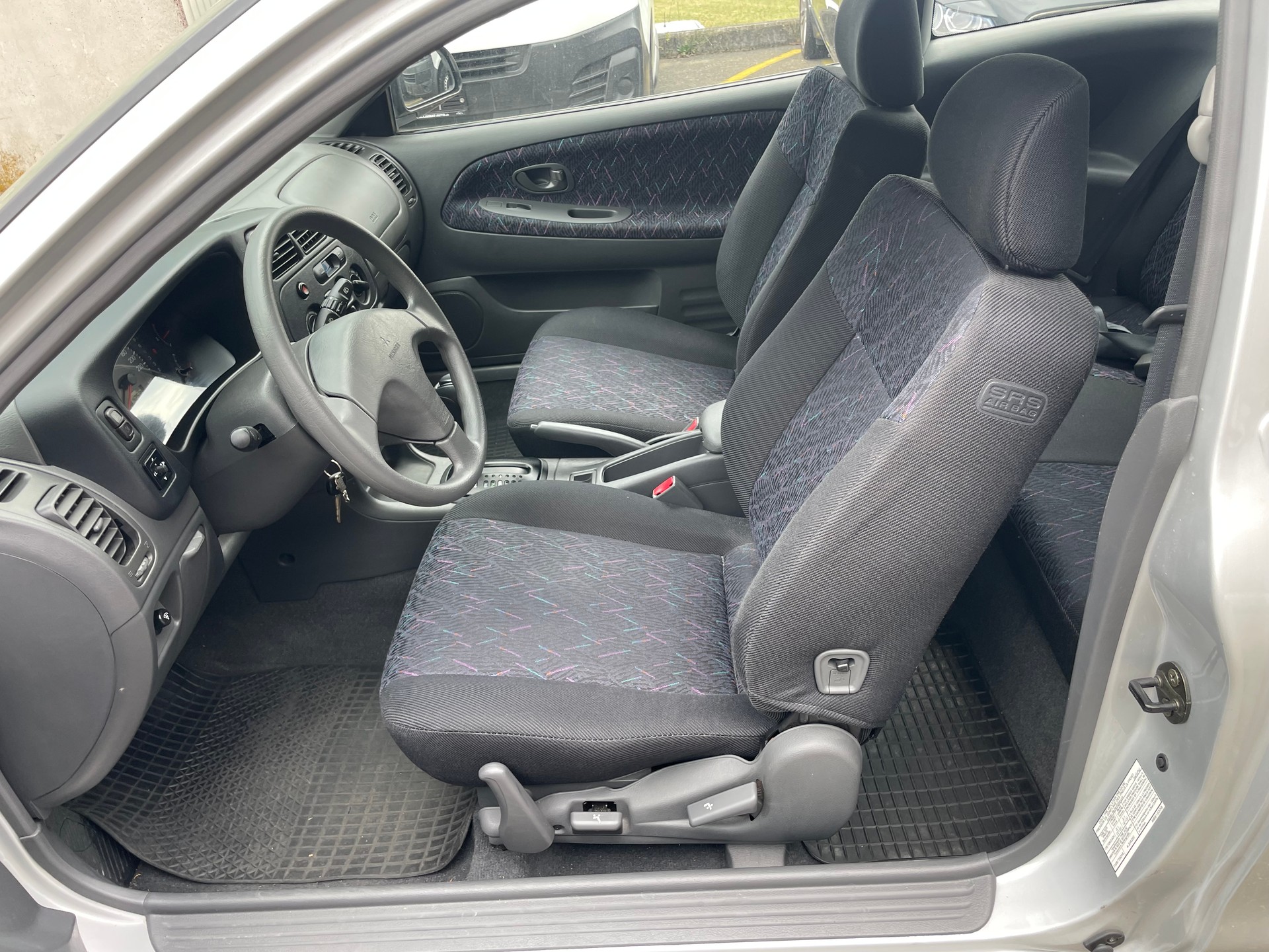 MITSUBISHI Colt 1.6 16V GLX Edition-image-10