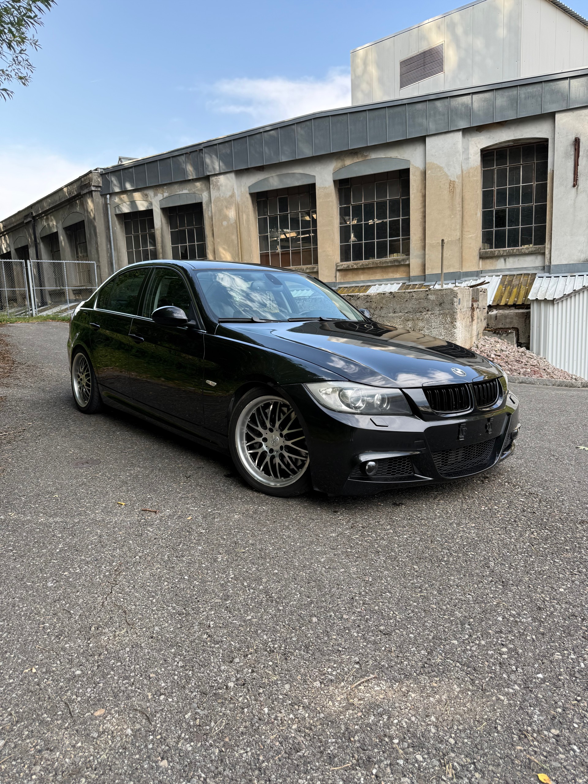 BMW 330xd-image-1
