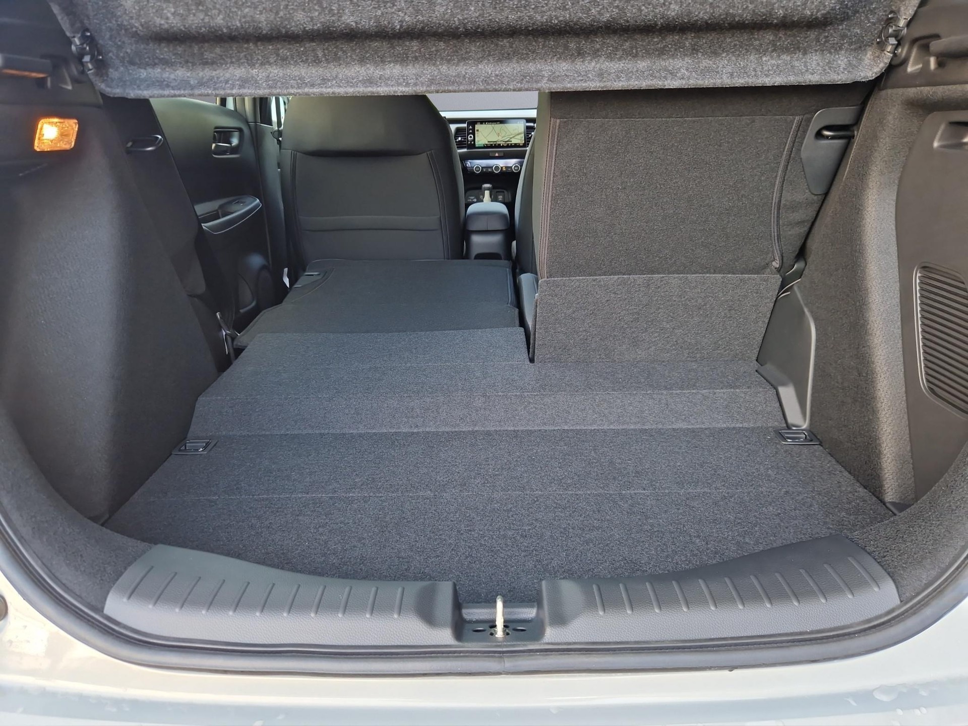 HONDA Jazz 1.5 i-MMD Elegance-image-19