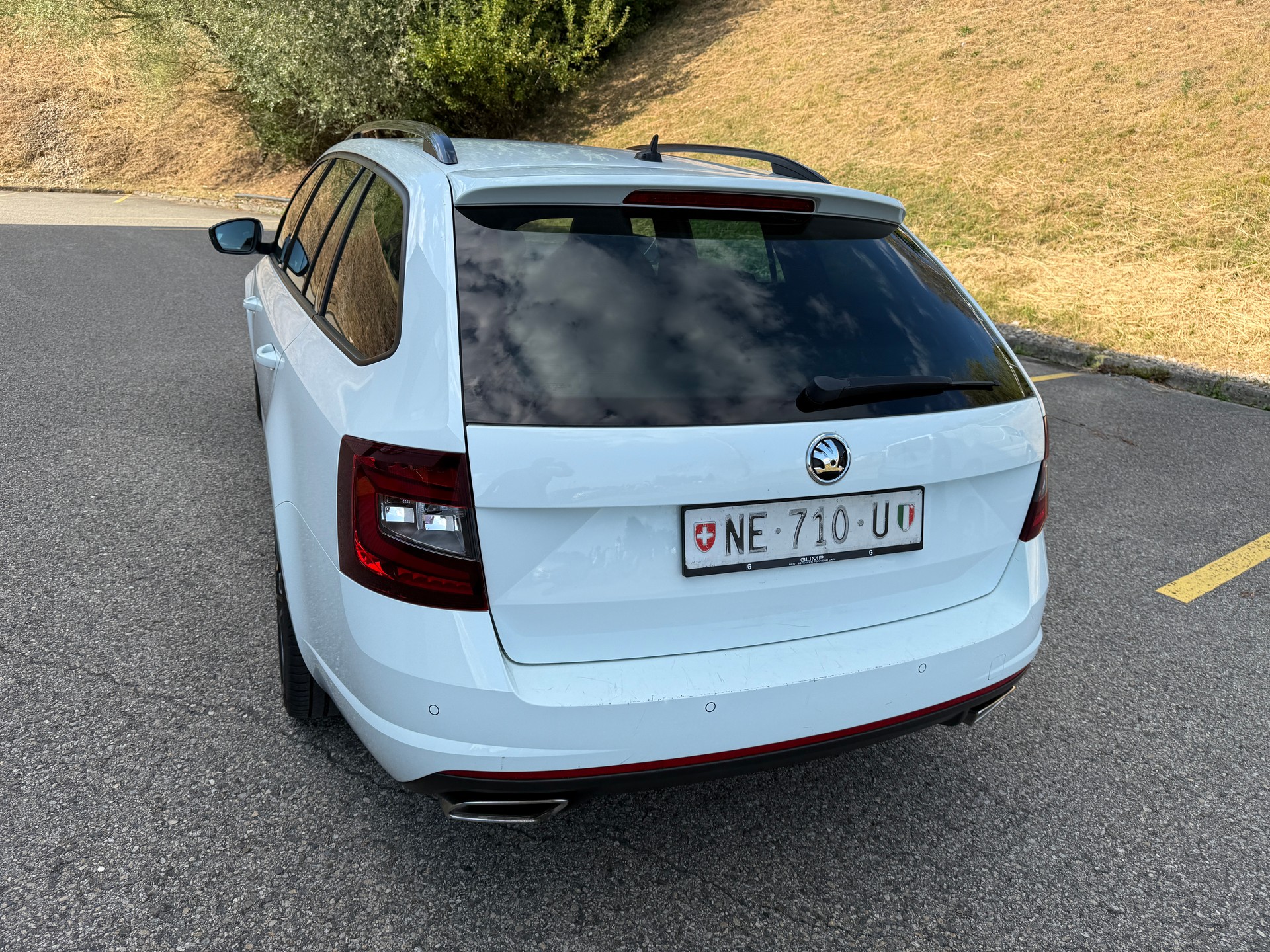 SKODA Octavia Combi 2.0 TDI RS 4x4 DSG-image-3