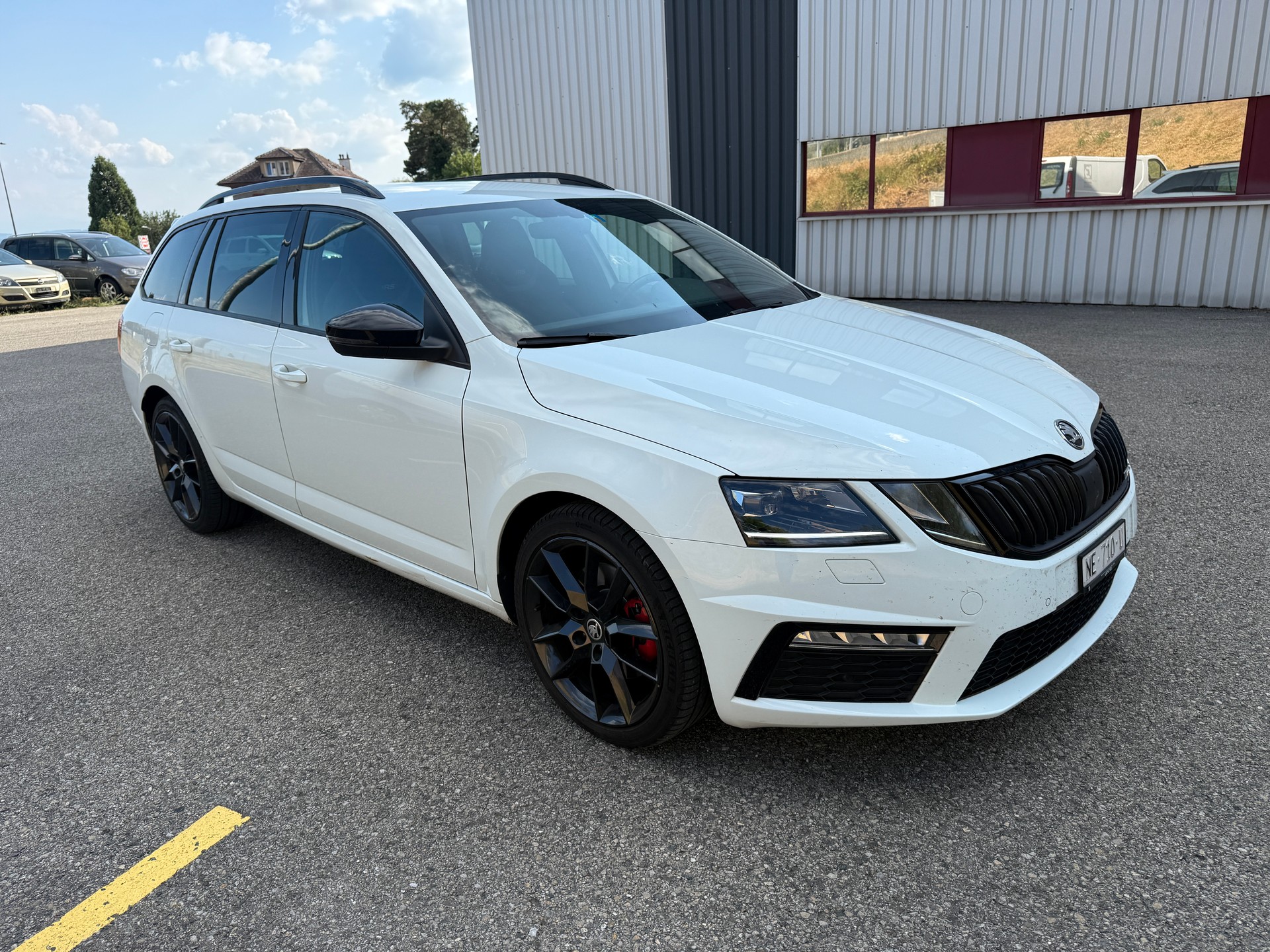 SKODA Octavia Combi 2.0 TDI RS 4x4 DSG-image-7