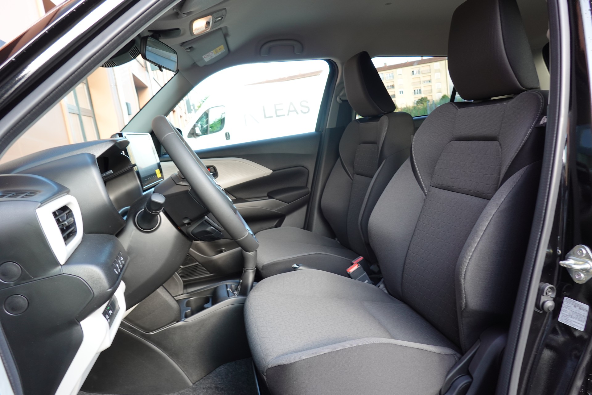 SUZUKI Swift 1.2 Piz Sulai Hybrid 4x4 * CH Auto * 3 ans de Garantie * Clim Auto * Keyless * Caméra * Apple Car Play * Capteurs *-image-21