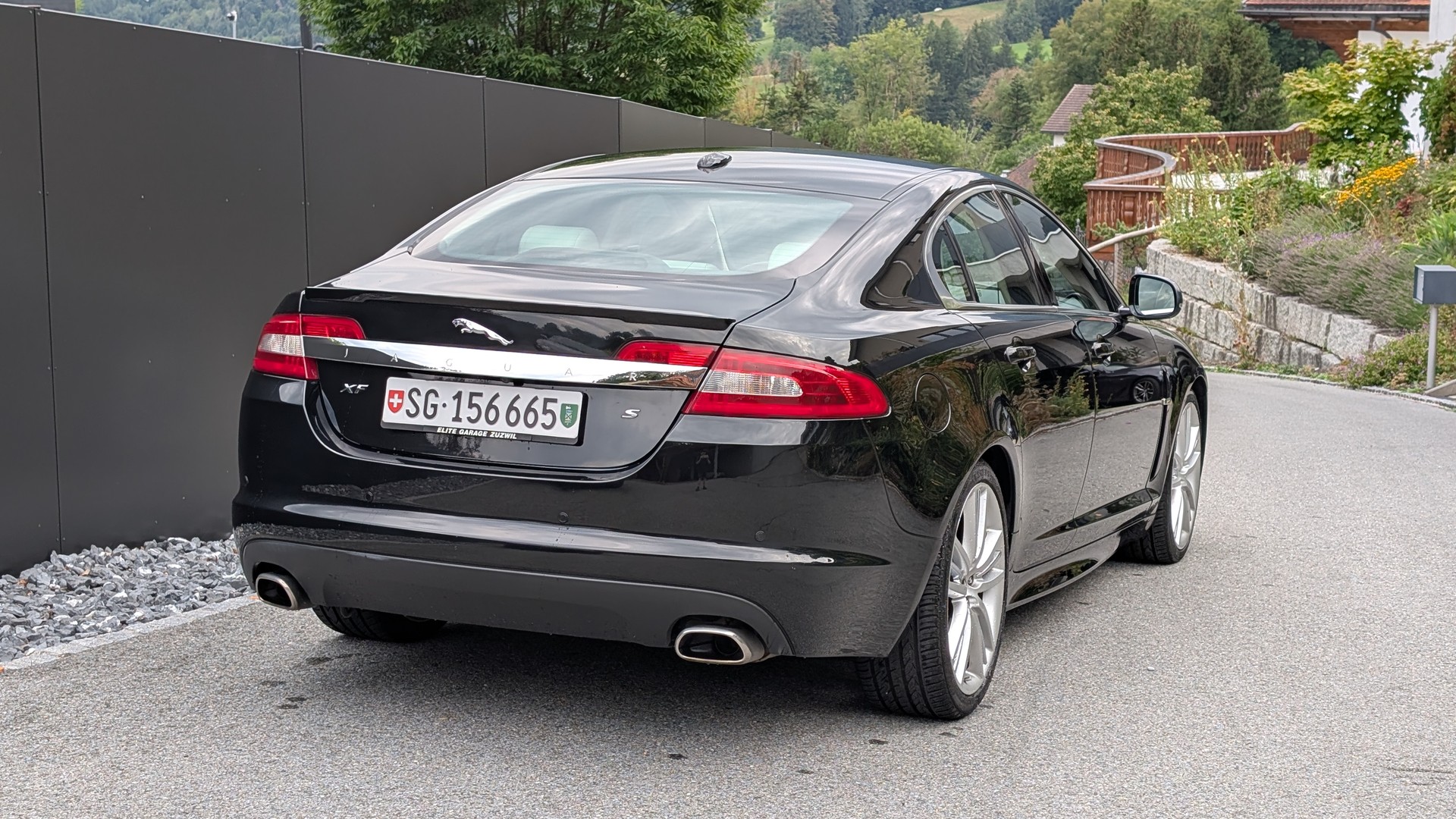 JAGUAR 3.0 V6 D S Portfolio-image-1