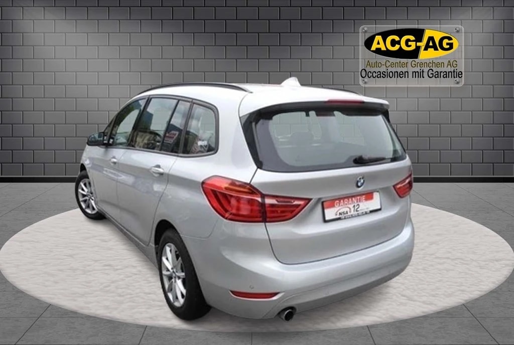 BMW 218d Gran Tourer Steptronic ** BMW Gratis Servicepaket bis 10 Jahre - 100'000 km ** Frisch ab MFK **-image-2