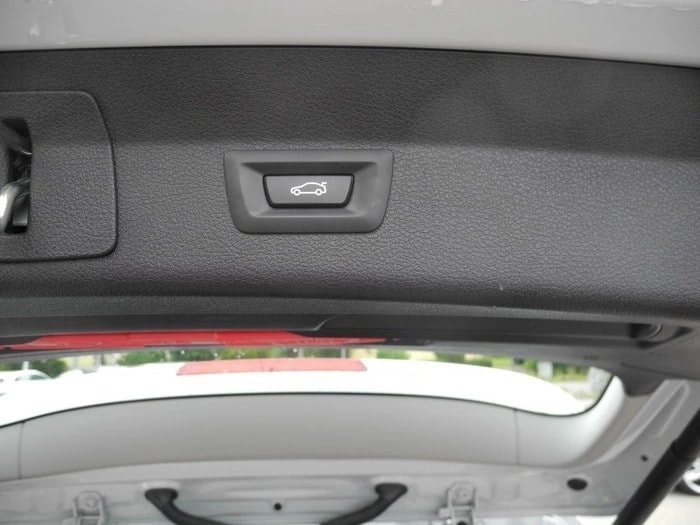 BMW 218d Gran Tourer Steptronic ** BMW Gratis Servicepaket bis 10 Jahre - 100'000 km ** Frisch ab MFK **-image-6