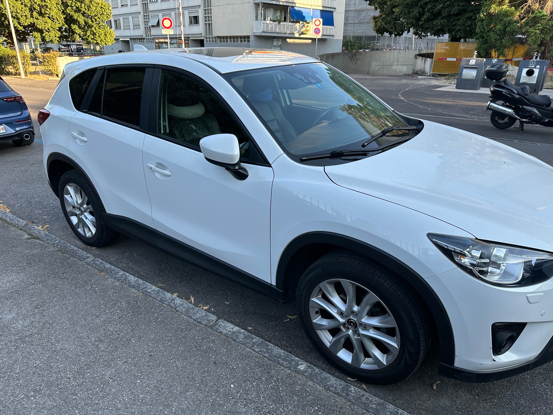 MAZDA 2.0 Revolution AWD-image-1