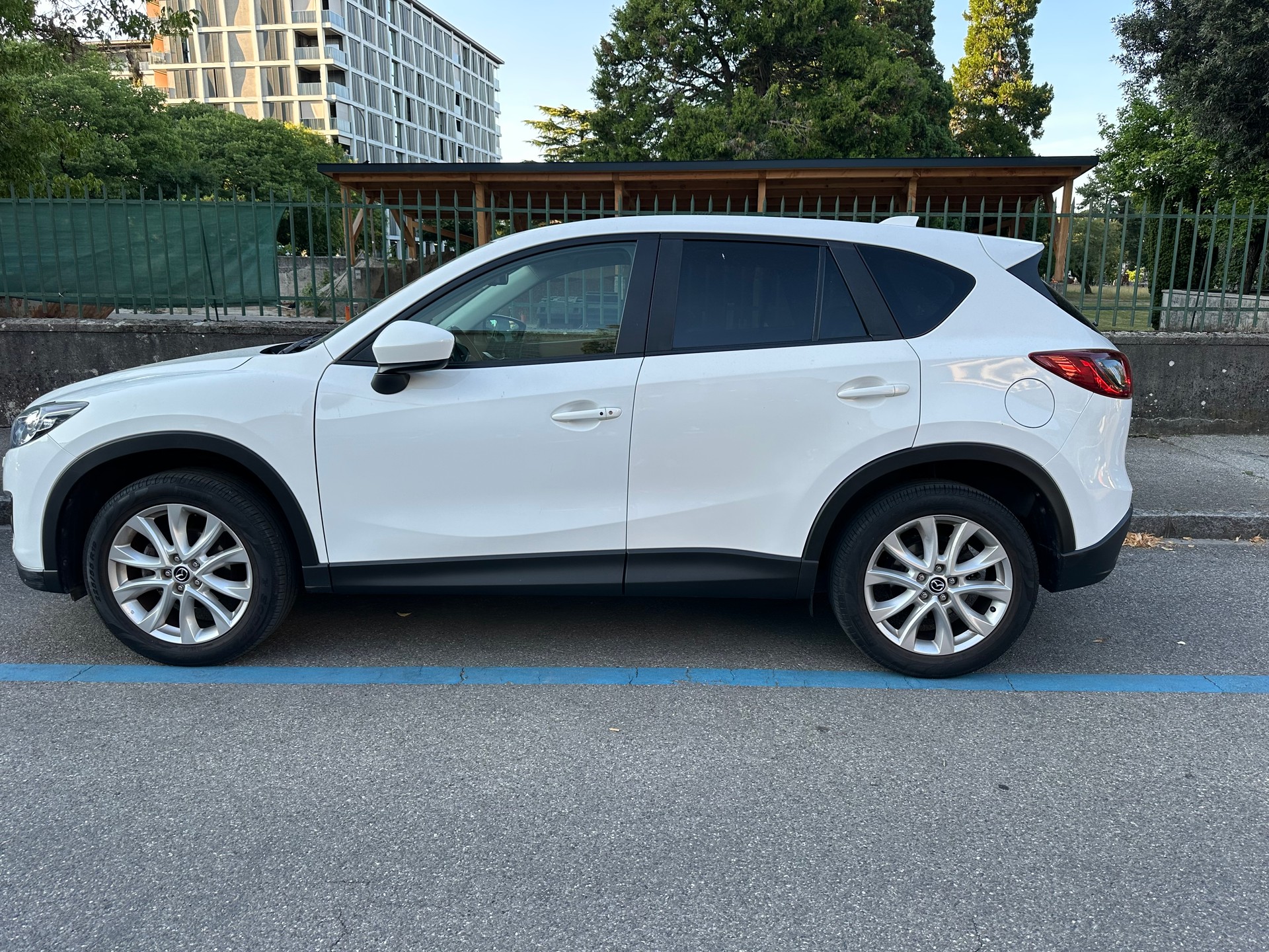 MAZDA 2.0 Revolution AWD-image-0